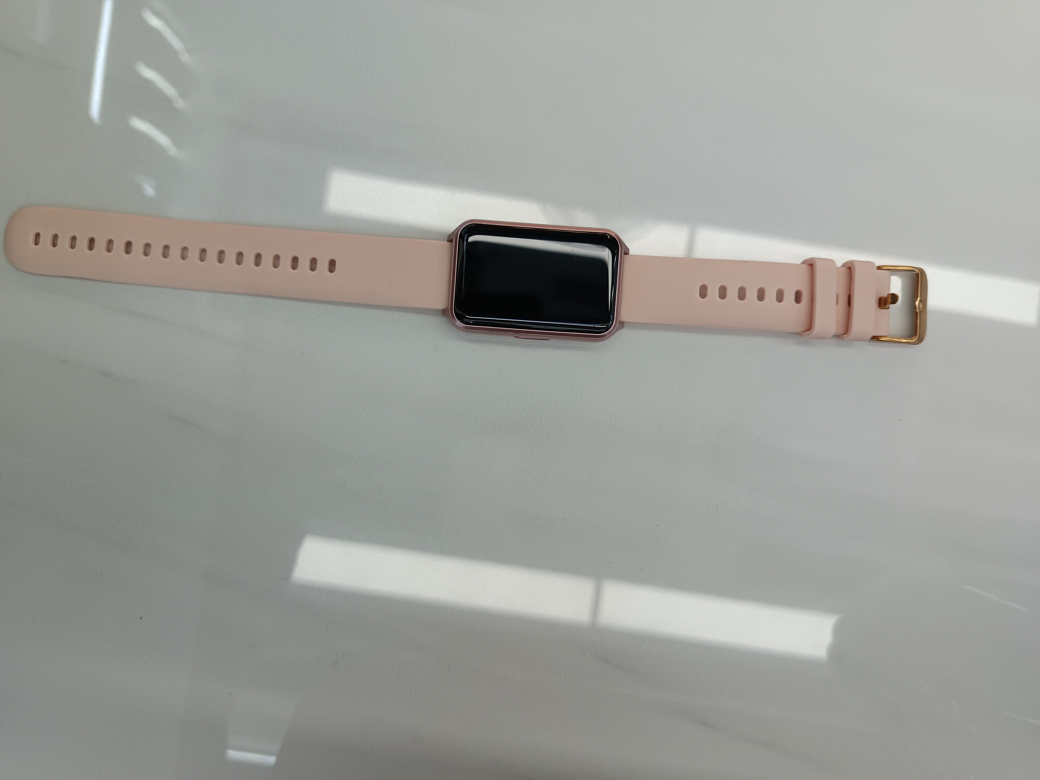 The AEMAI YX119 smart sports watch is equipped with a high-end heart rate monitoring, sports and sleep silicone strap Item Picture