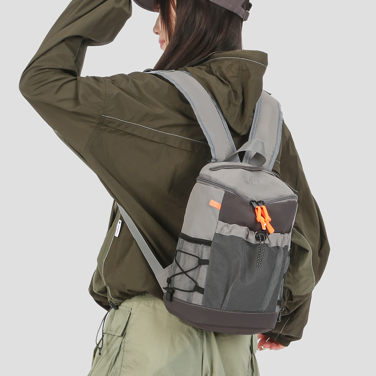 2026新款双肩户外包男女轻量便携多色旅行小包 适配通勤短途出游 实用收纳户外风 都市出行优选详情3