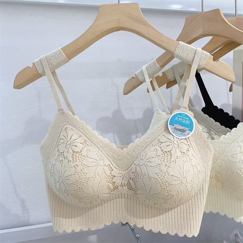 011# Export to the Middle East and Africa Women's Seamless Bra, Women's lace backrest beauty one-piece bra, comfortable, breathable and chor-hugging QNI full figure