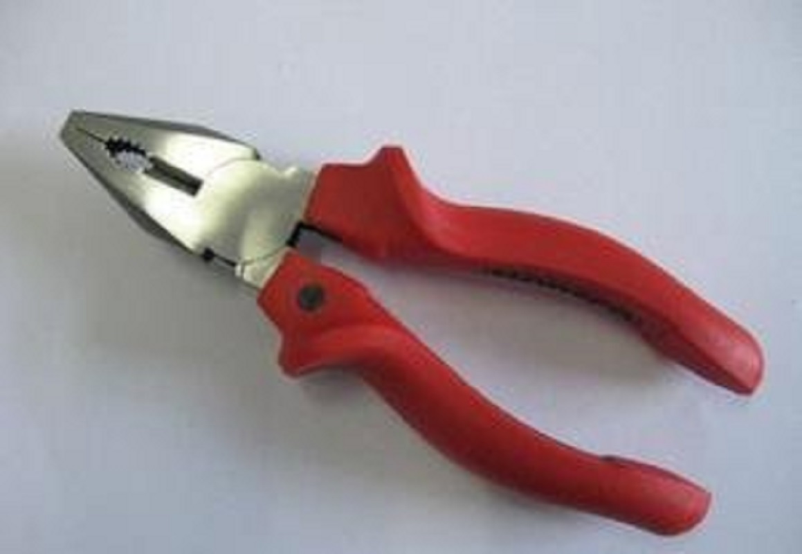 红色手柄钳子多功能家用维修工具