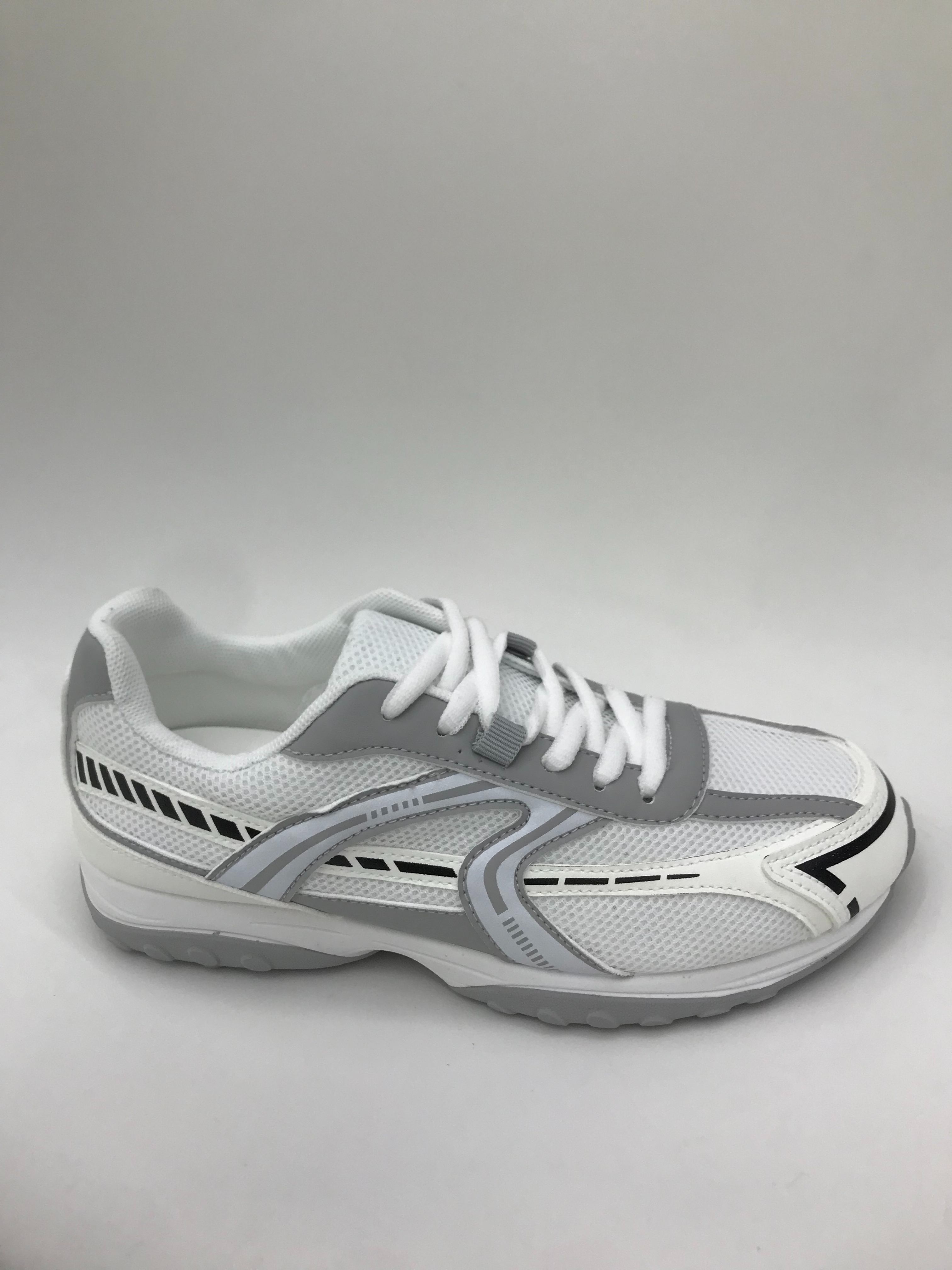 Men's black sports shoes, summer casual shoes, breathable, lightweight, comfortable and wear-resistant details Picture