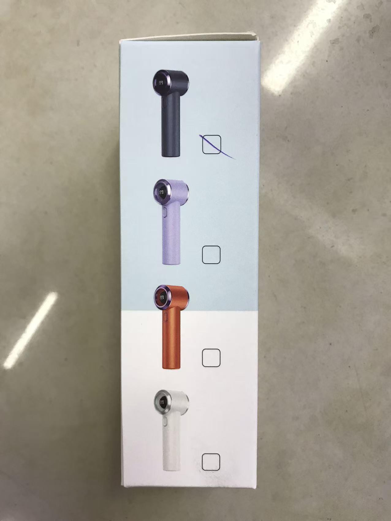 Handheld fan T236 Ultra-mini high-speed portable fan packaging box Application Scenario