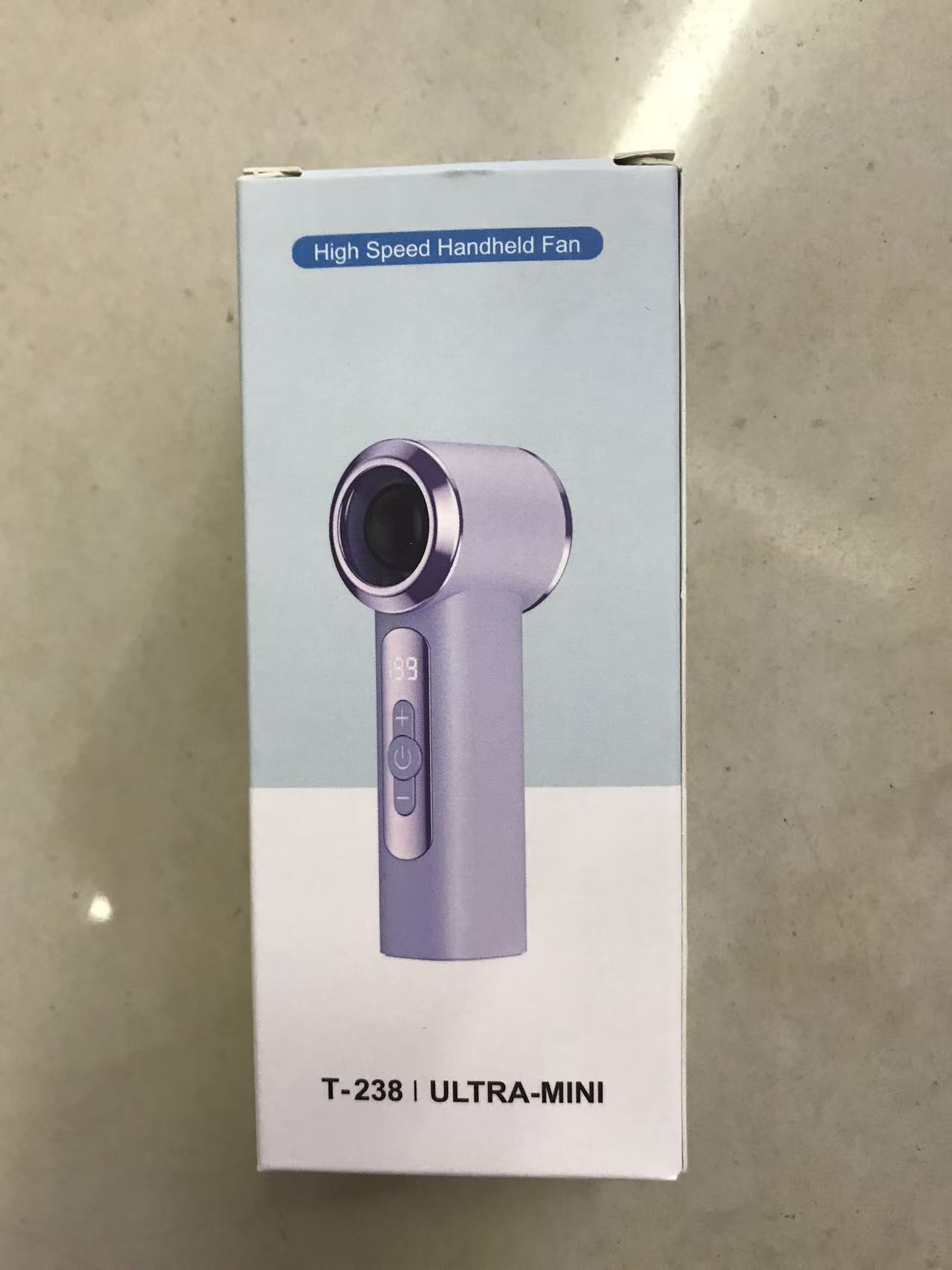 Portable mini fans for cooling and cooling are essential for summer