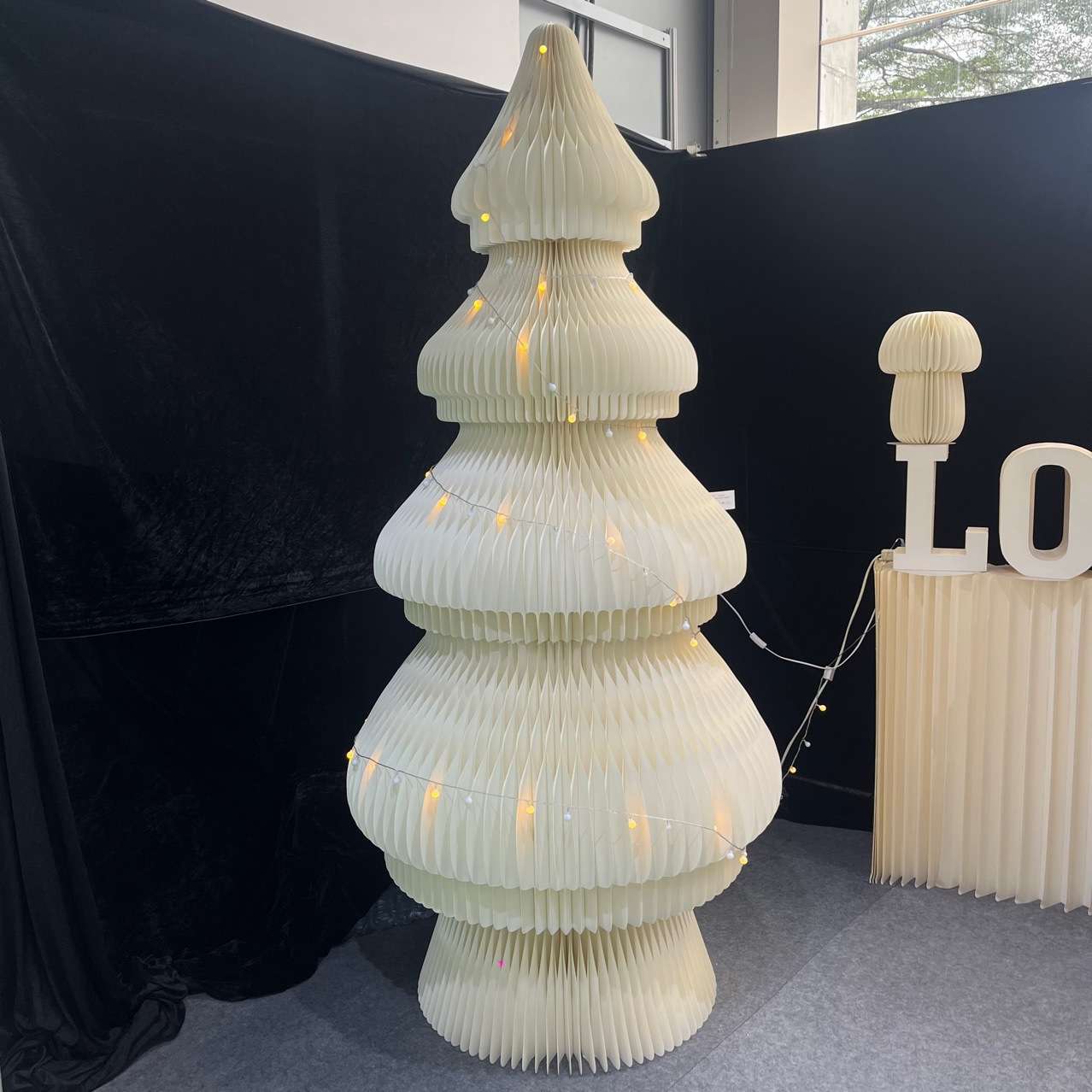 Christmas, Easter, Thanksgiving atmosphere Christmas tree 🎄 Large paper art folding decorative window larger size products