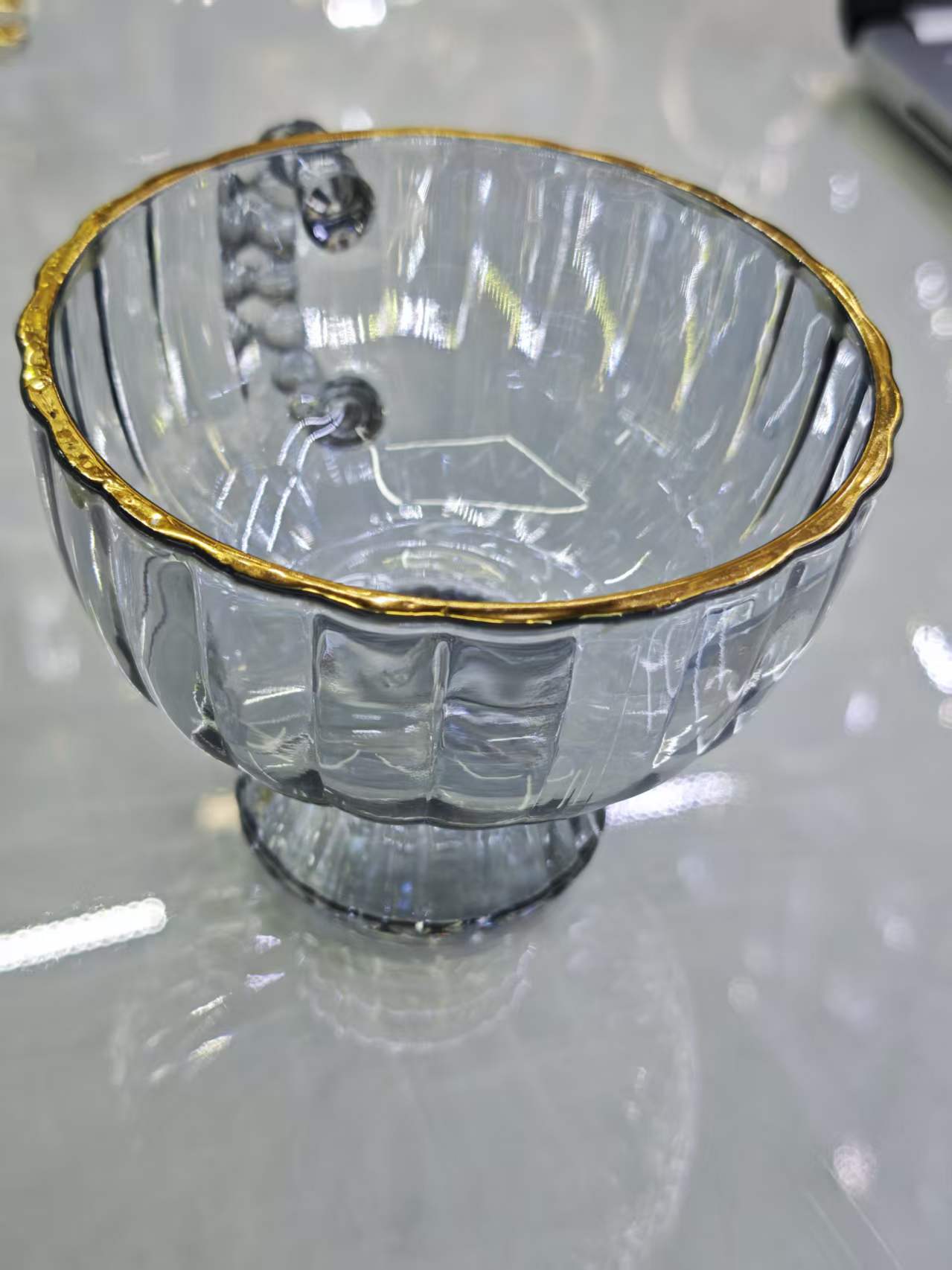 Gold-rimmed wavy glass cup with beaded handle, household cup, large-capacity water cup