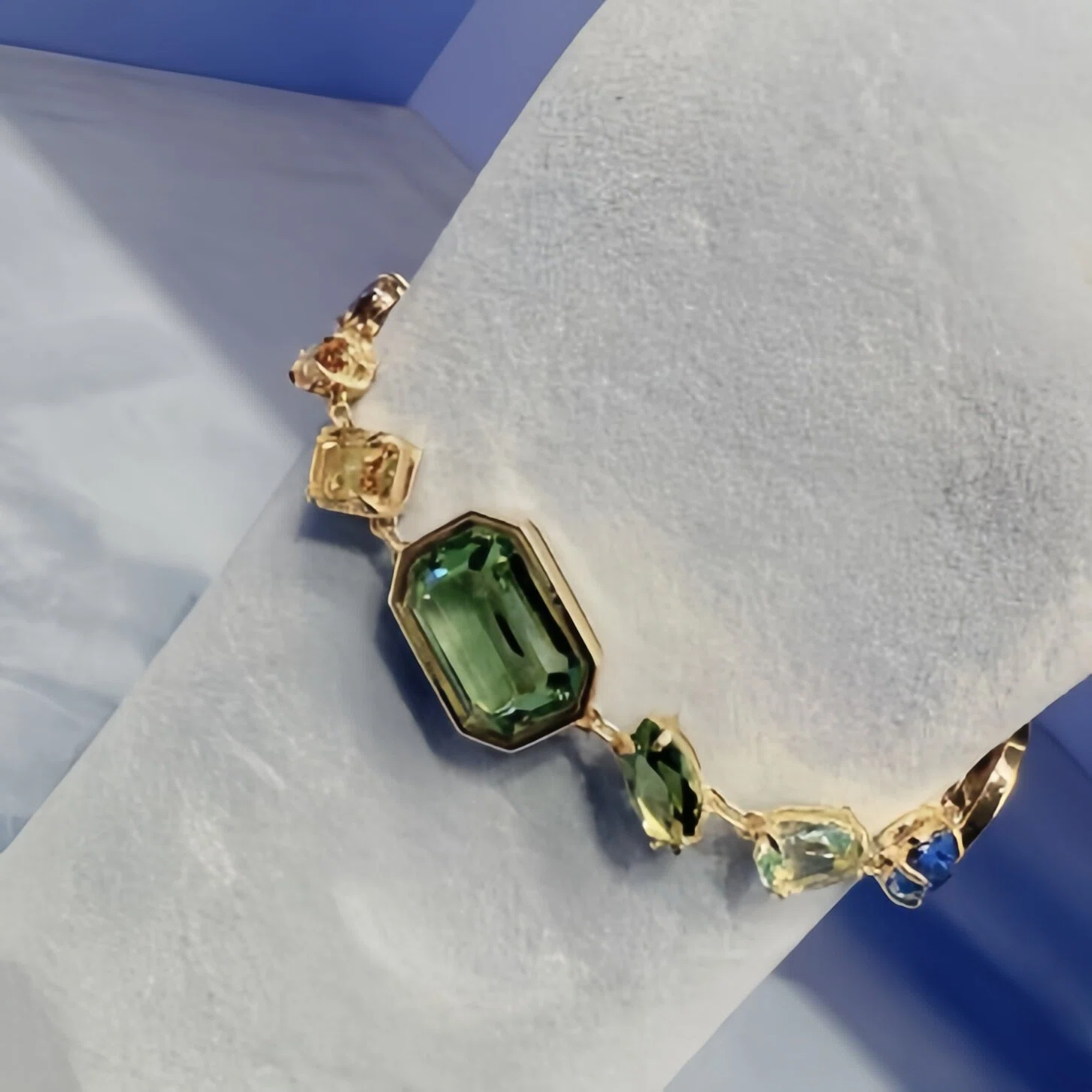 Dazzling and luxurious Zircon necklace set: Exquisite, beautiful and dazzling jewelry, minimalist style jewelry set, two-piece necklace, earrings, elegant layering combination, daily commuting and date accessories, light luxury and niche design Specification image