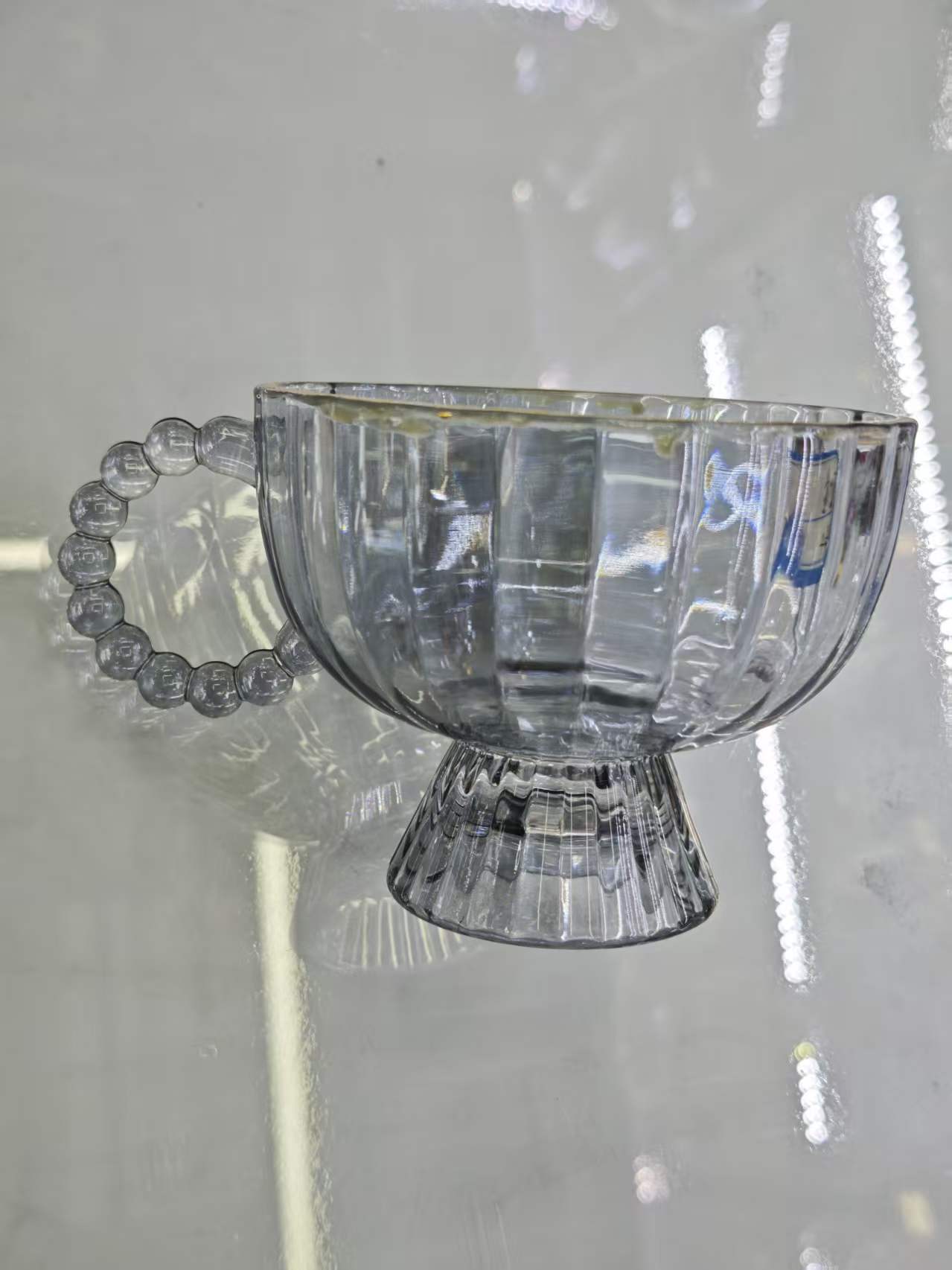 Gold-rimmed wavy glass cup with beaded handle, household cup, large-capacity water cup Specification image