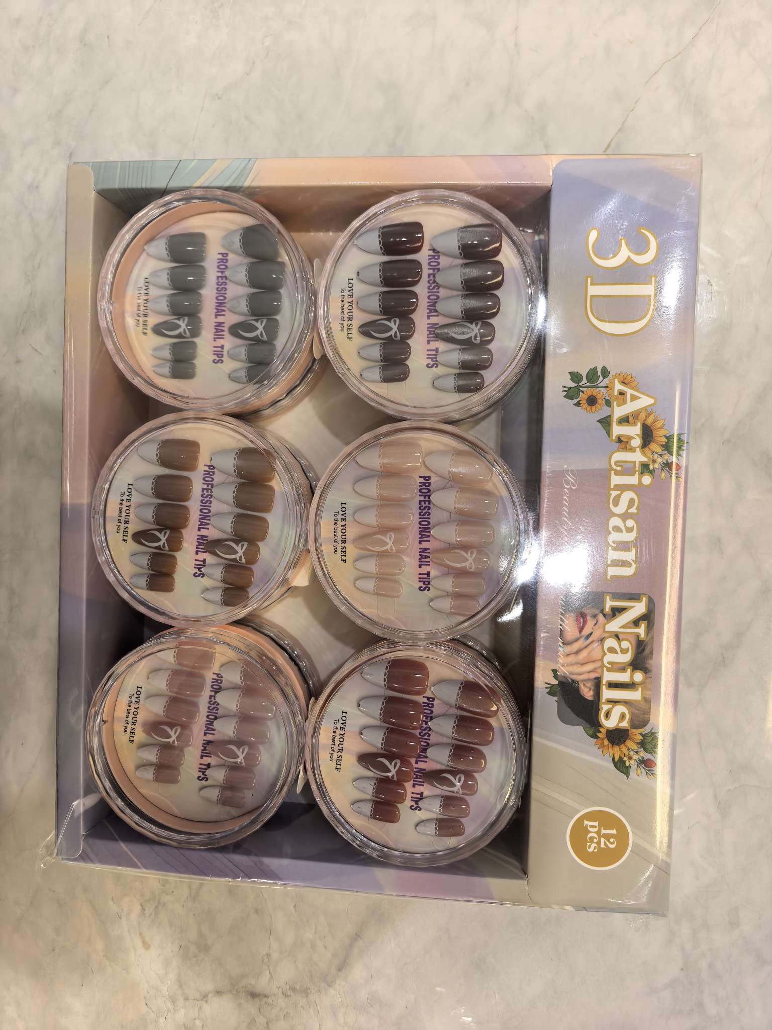 Cat's eye wearable nail with diamond accessories, artificial nails, handcrafted nail display boxes, various styles and types of nails detail image 2