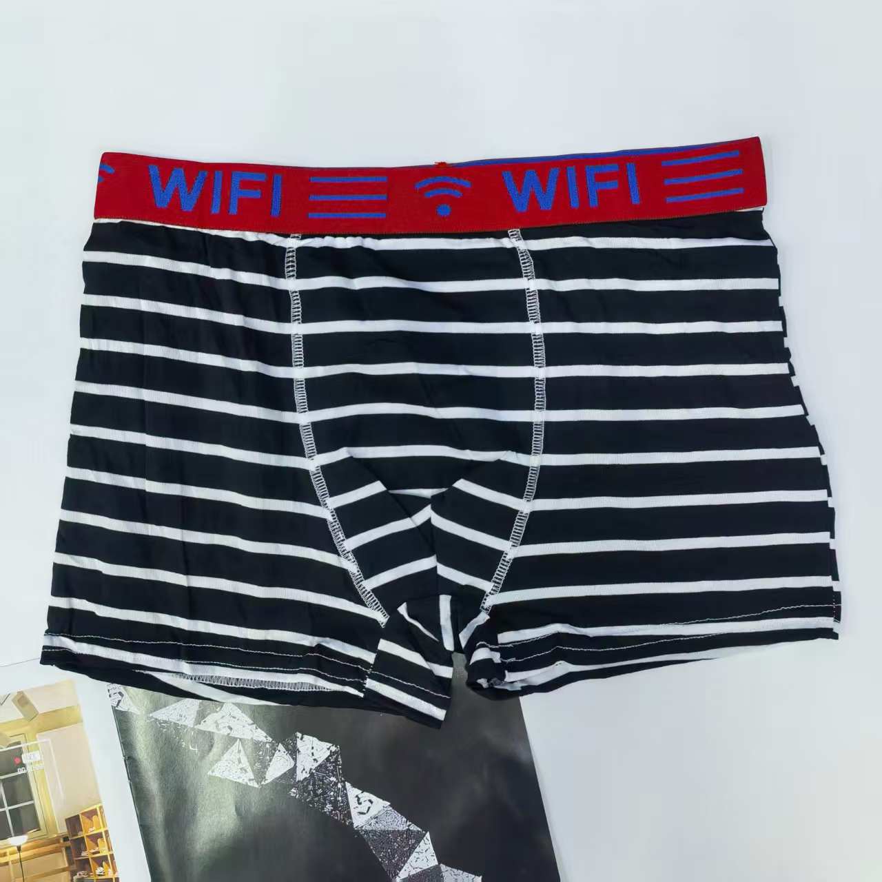 1464# Men's striped printed underwear for export to the Middle East and Africa, men's pure cotton underwear with contrasting color letter waistband QNI Item Picture