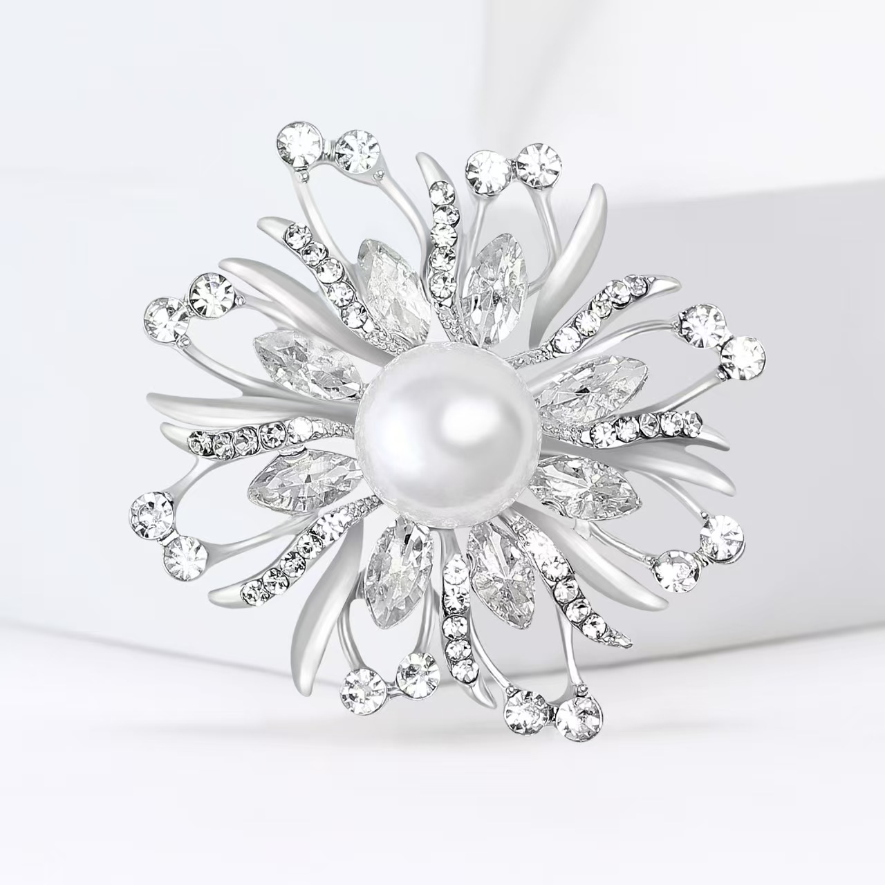Classic and elegant alloy pearl rhinestone eternal flower brooch, gentle and generous women's dress brooch accessory pin Item Picture
