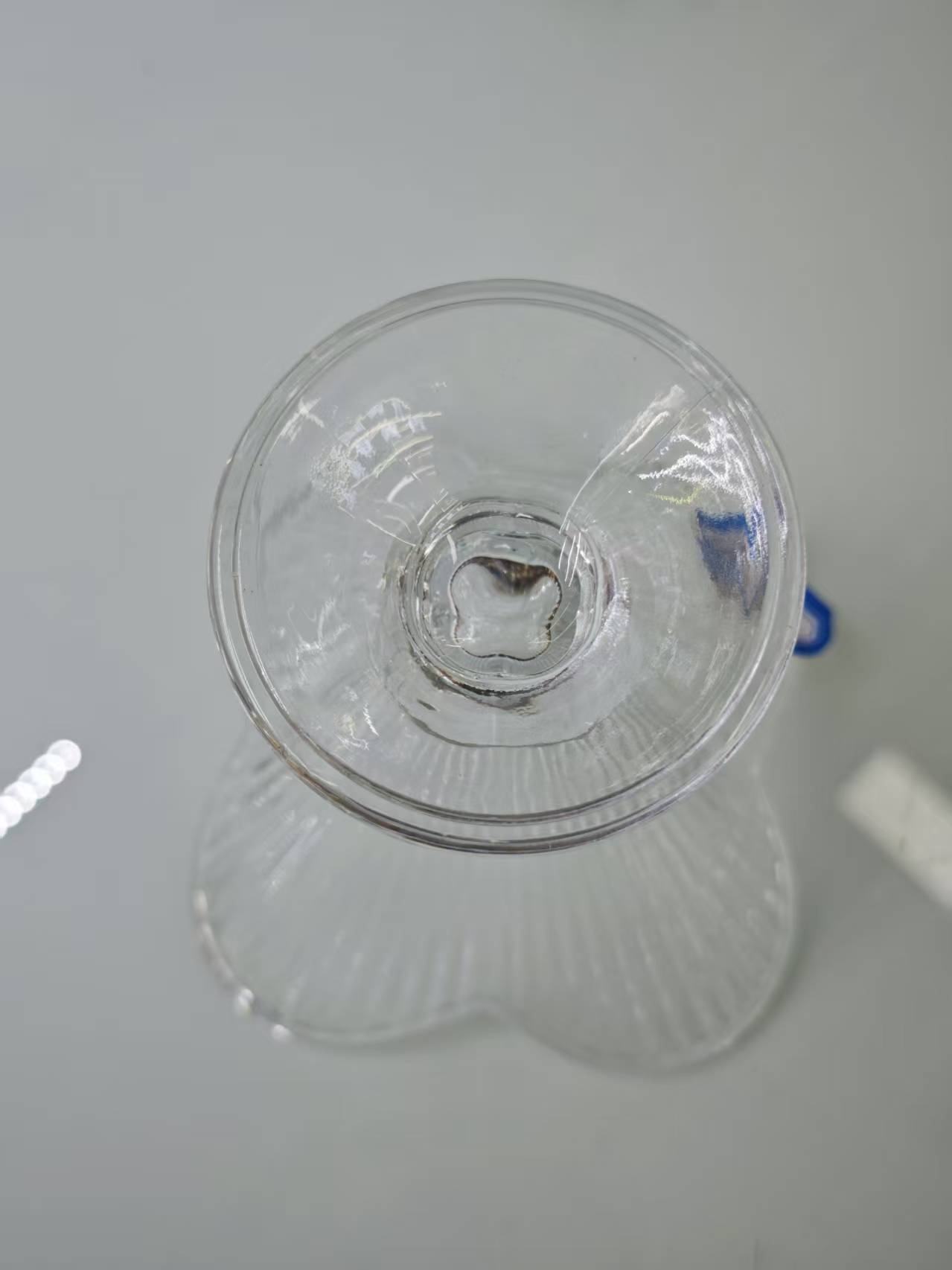 Wavy glass cups, water cups, transparent large-capacity cups, household and office cups Item Picture