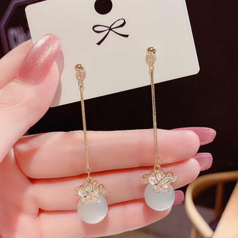 2026 Dongdaemun cat's Eye Stone Long Earrings for women, simple and versatile, face-slimming earrings s925 silver needle earrings details Picture