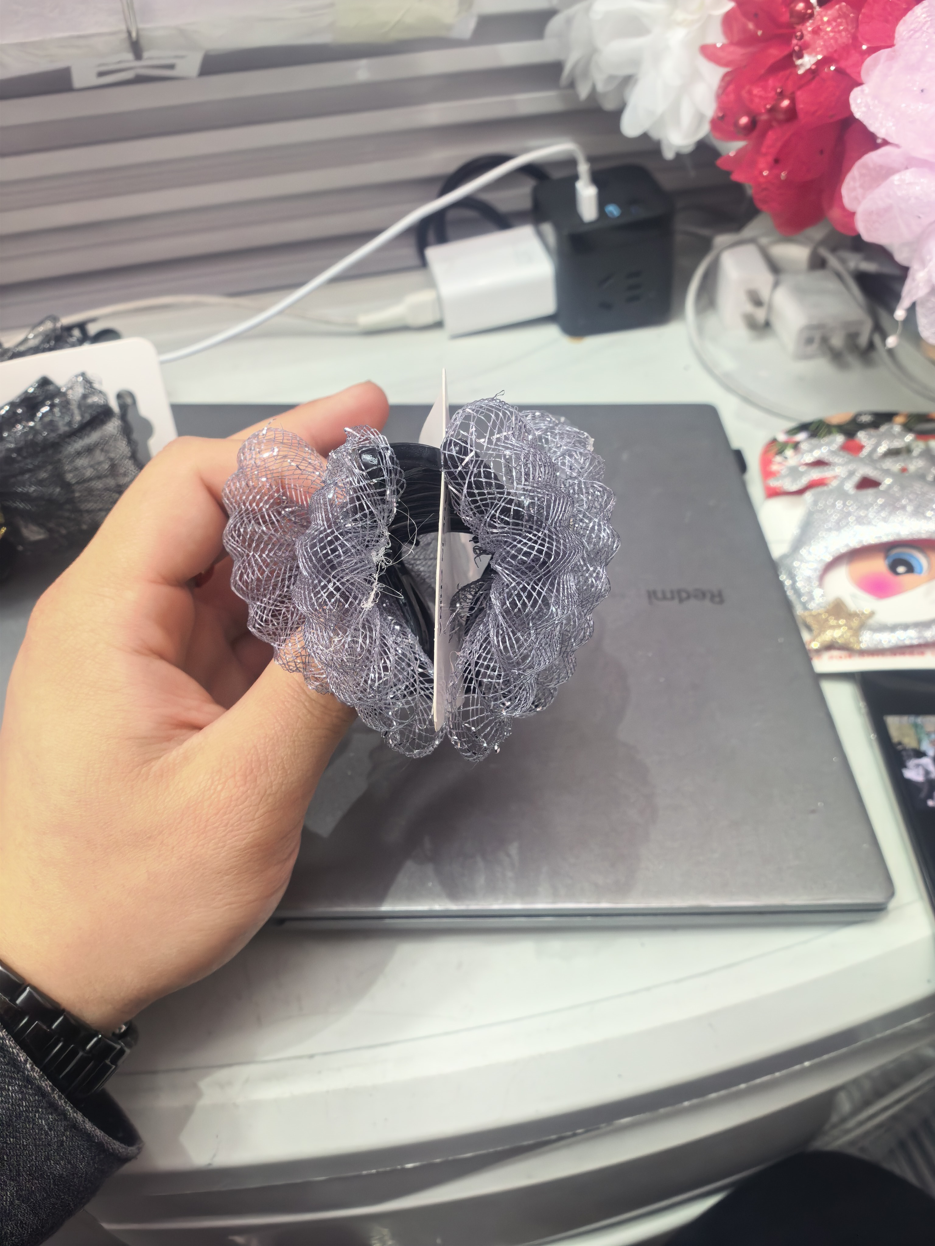 Hard mesh claw clamp Item Picture