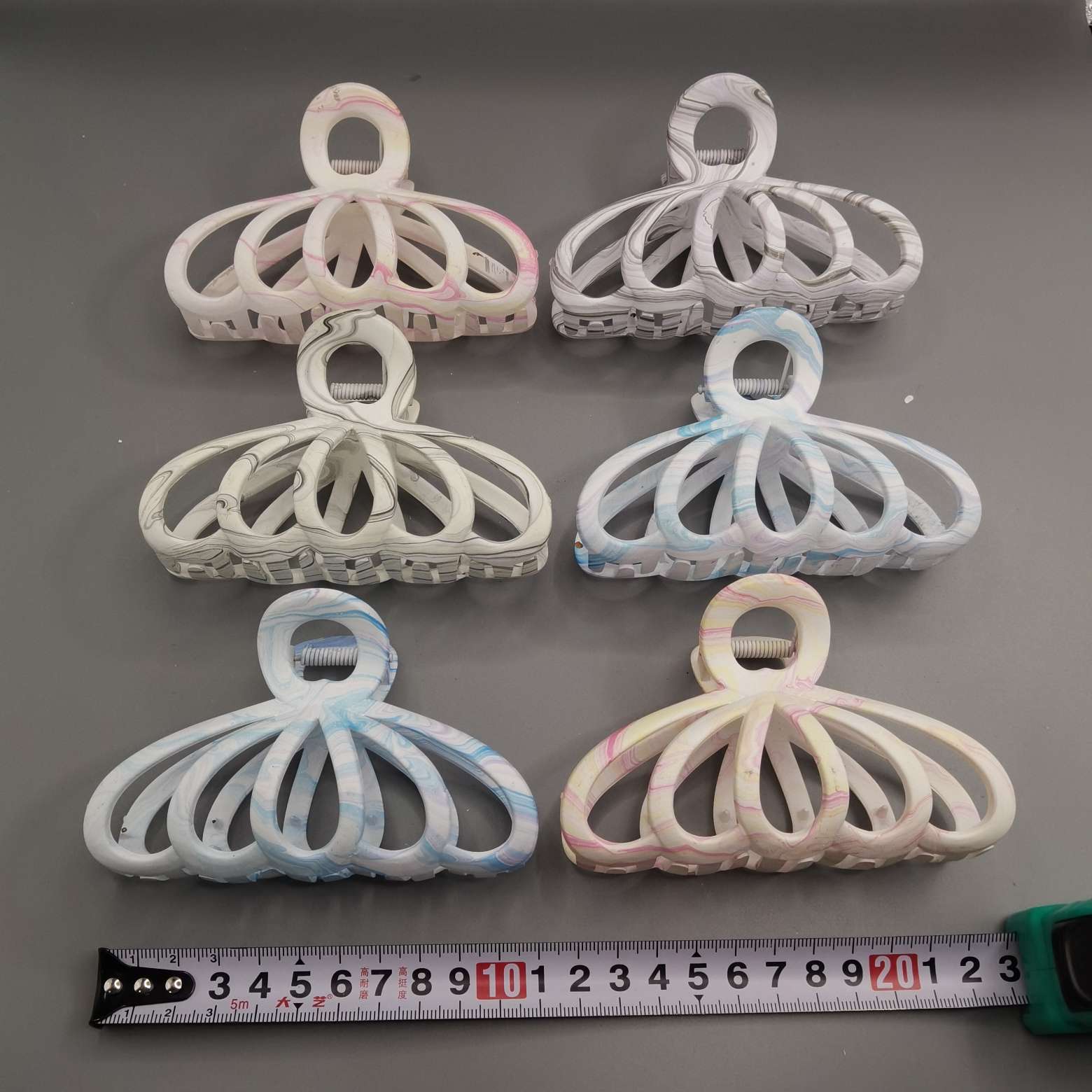 11 cm popular plastic hair clip with shark clip and water drop pattern design