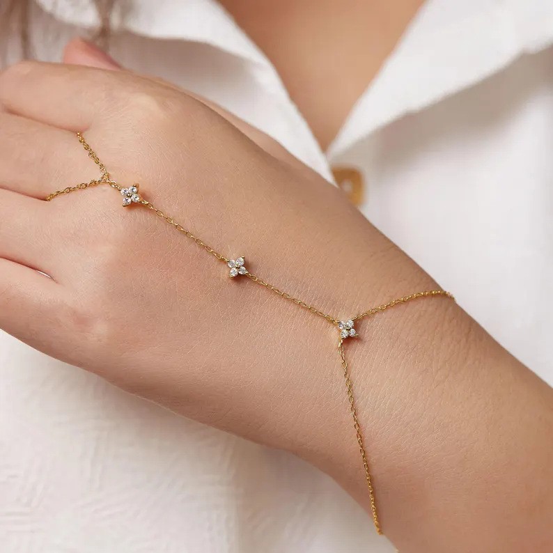 时尚简约戒指饰品手饰女款精致设计感日常佩戴