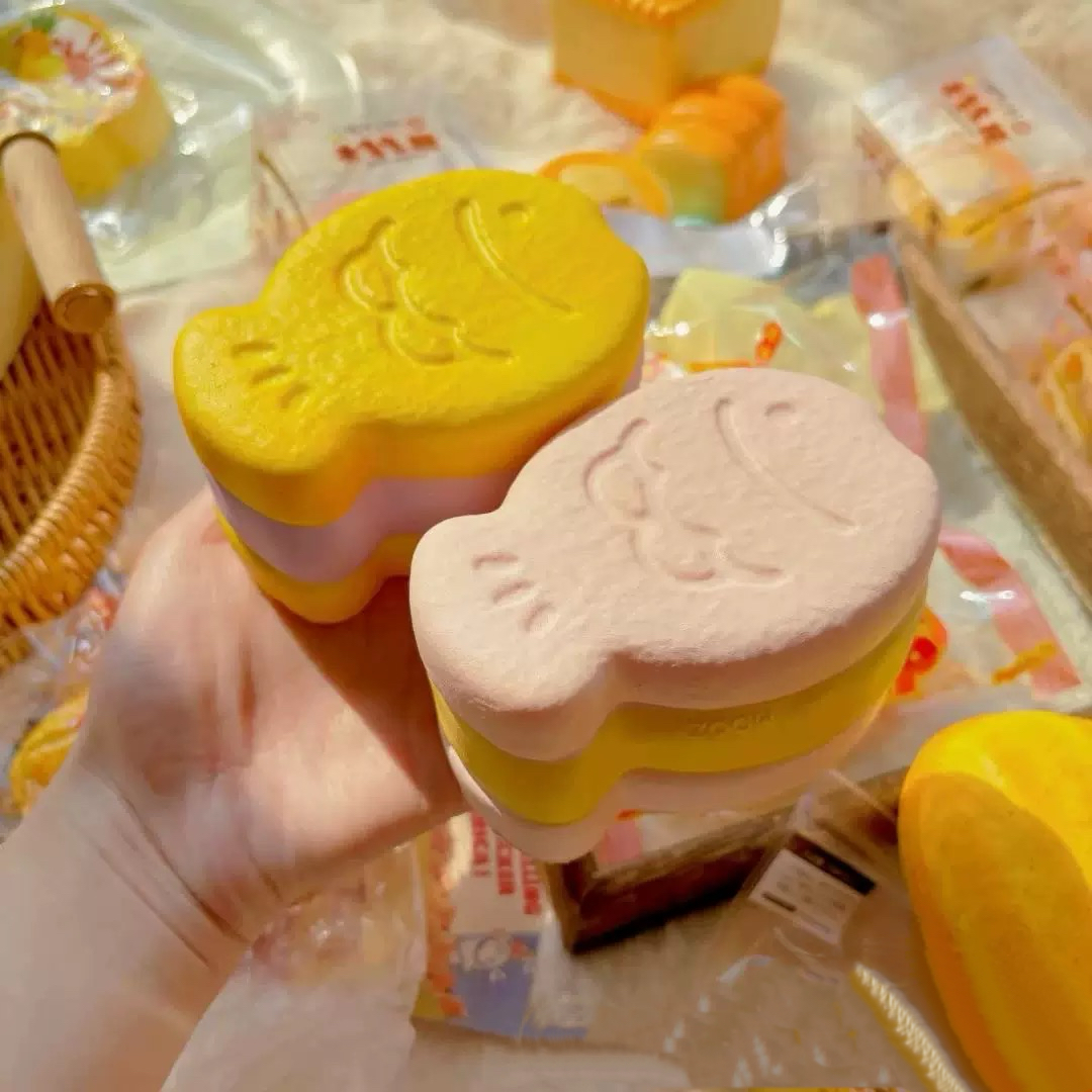 慢回弹玩具食玩鲷鱼烧黄油厚曲奇面包捏捏乐发泄减玩squishy