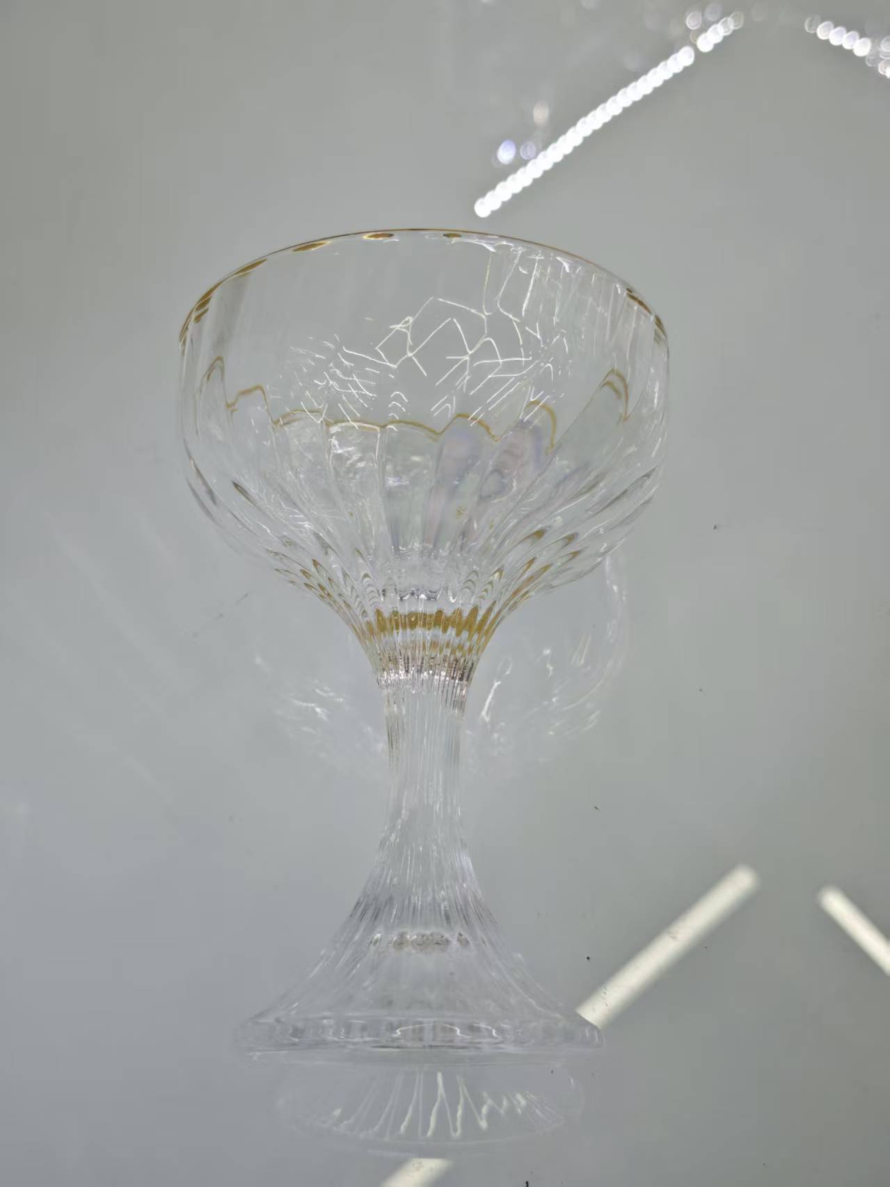 Gold-rimmed transparent glass cup, simple household water cup, office drinking cup details Picture