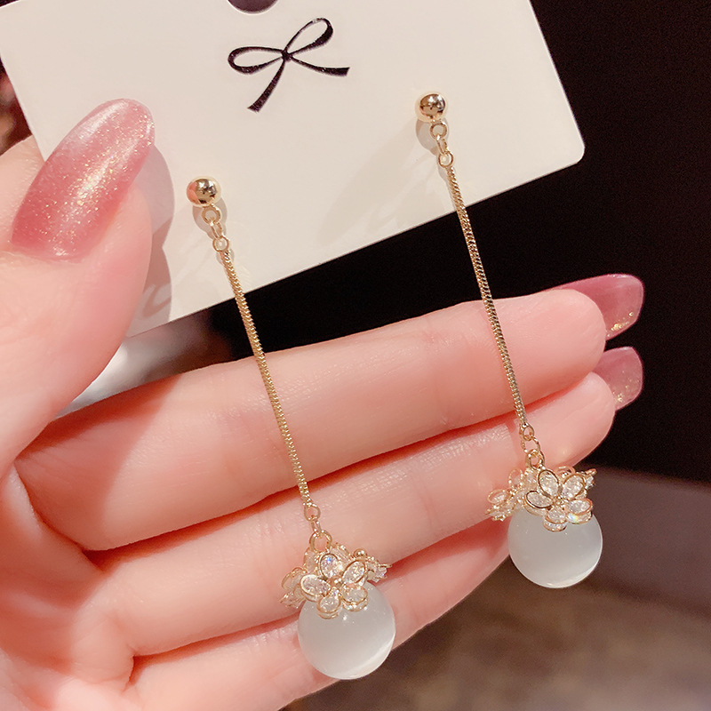 2026 Dongdaemun cat's Eye Stone Long Earrings for women, simple and versatile, face-slimming earrings s925 silver needle earrings Item Picture