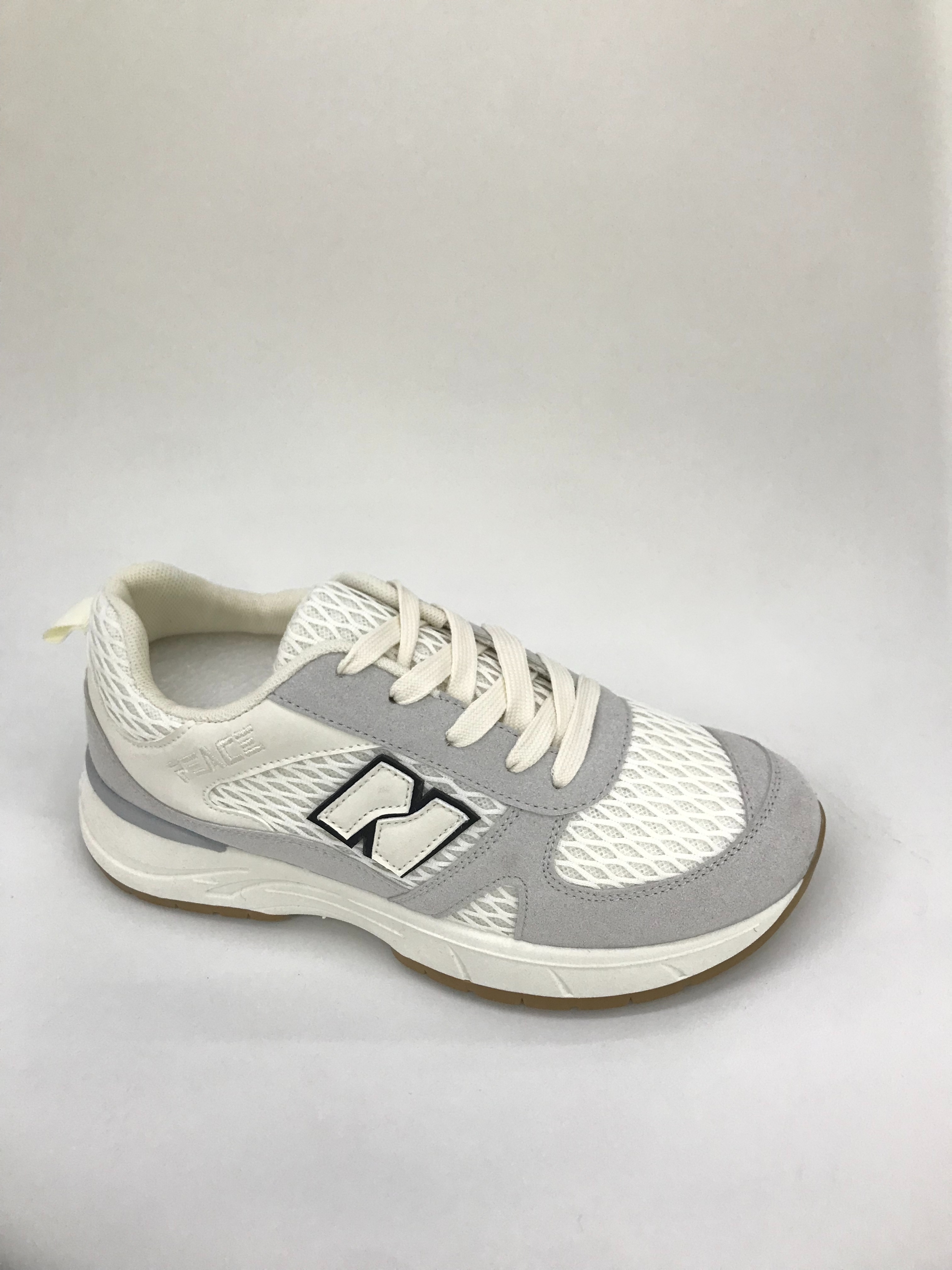 These sports shoes are breathable, lightweight, comfortable, anti-slip and wear-resistant, making them a trendy choice for women full figure