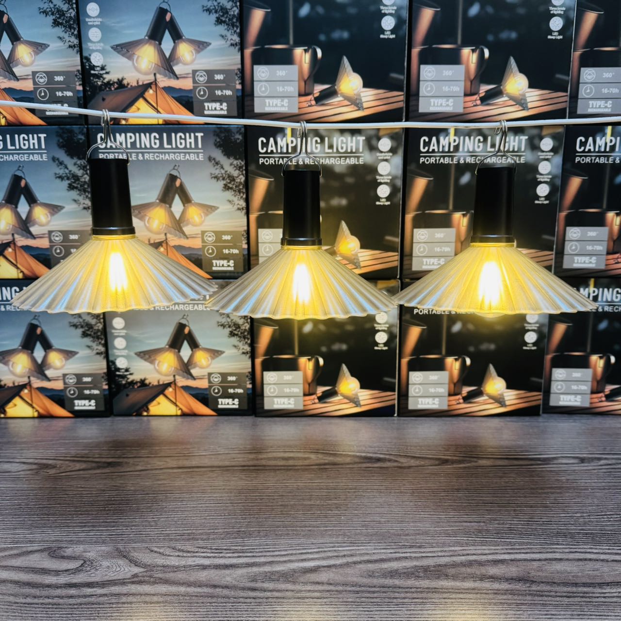 Portable camping lamp, outdoor lighting, windproof and waterproof flashlight Portable camping lamp, outdoor lighting, windproof and waterproof flashlight