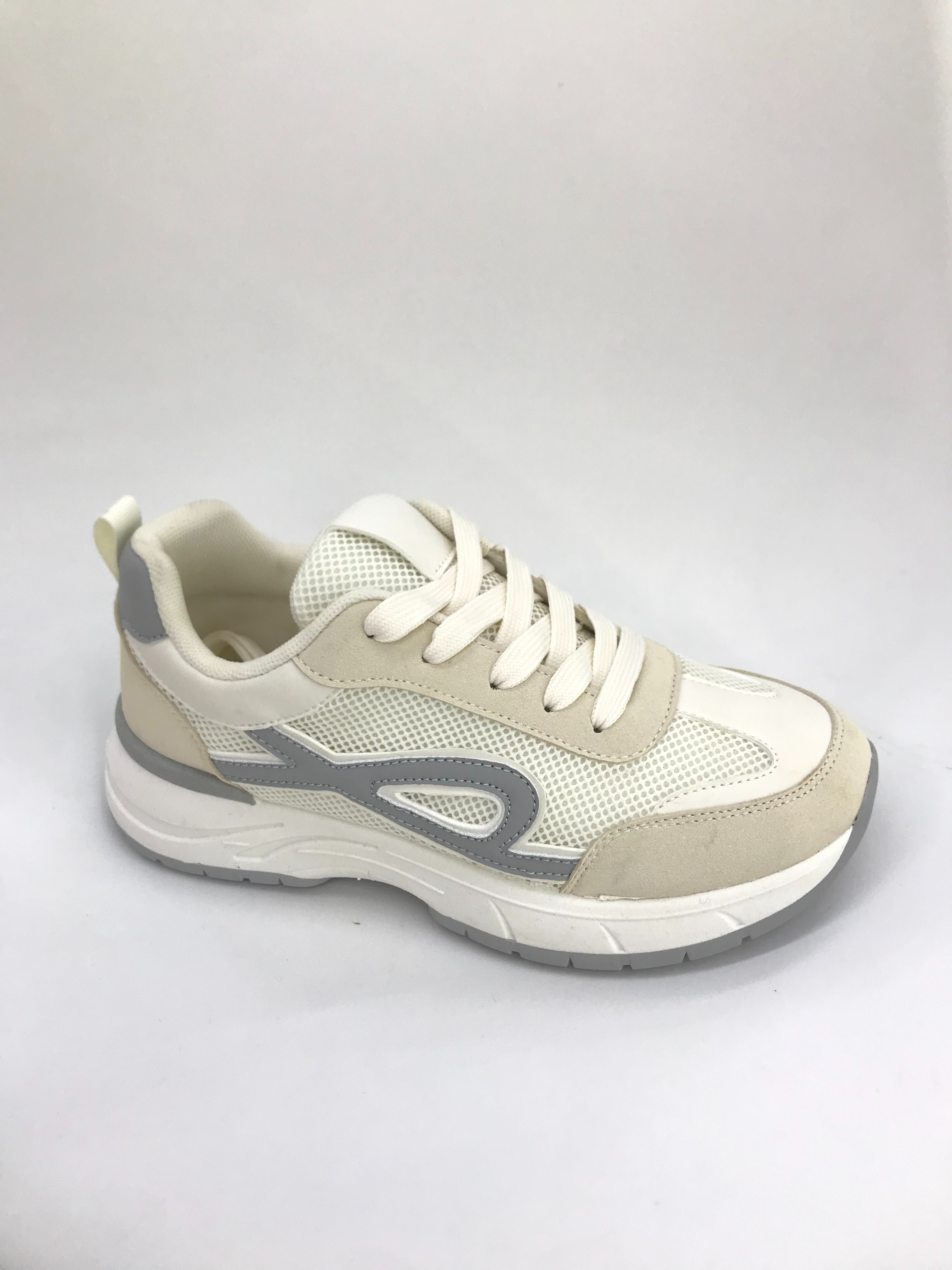Women's sports shoes are breathable and lightweight. Running shoes are anti-slip, comfortable and shock-absorbing full figure