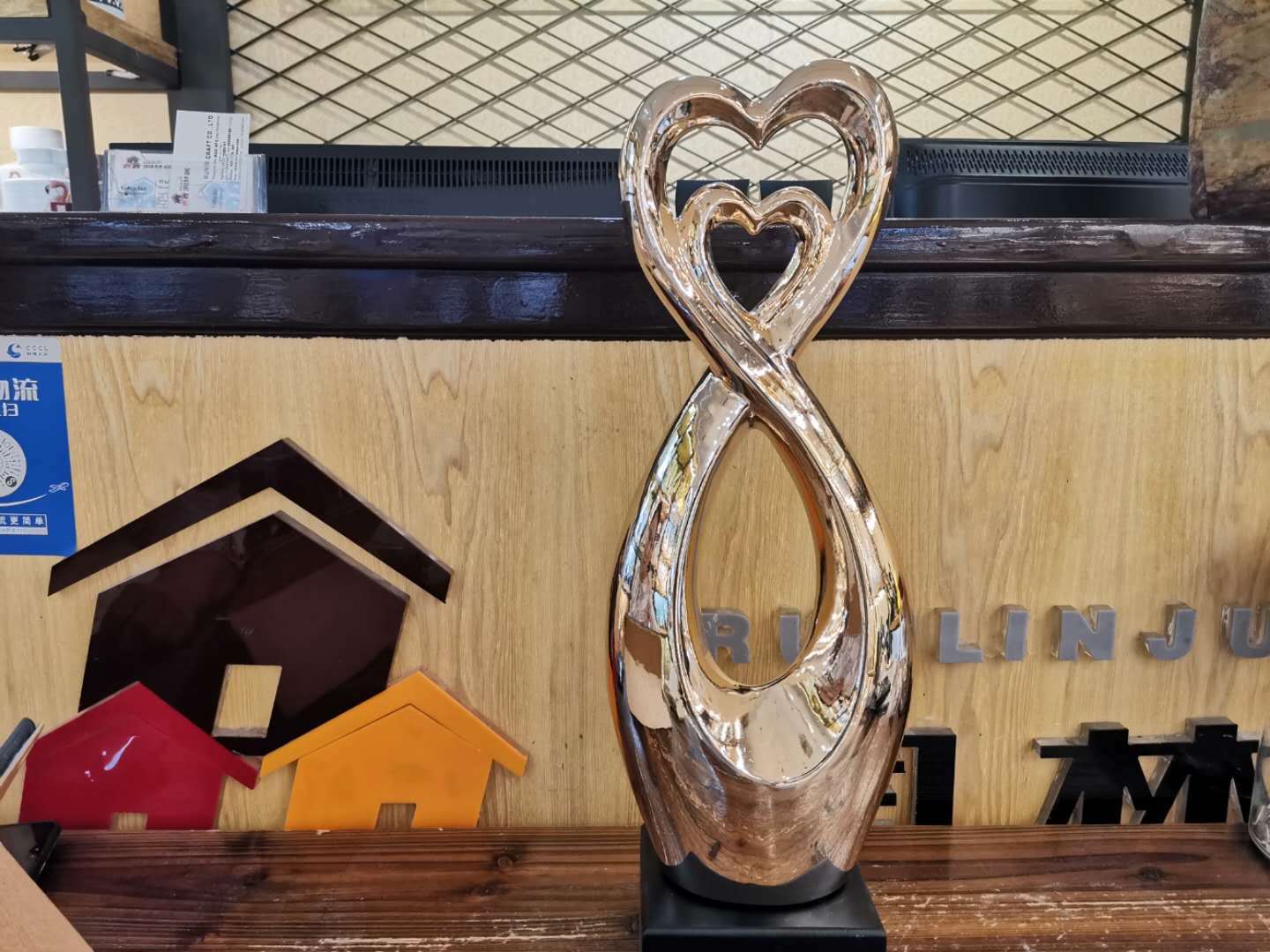 Exquisite handicrafts, gifts, ornaments, decorative vessels, ornaments, and excellent gift items 12056 Item Picture