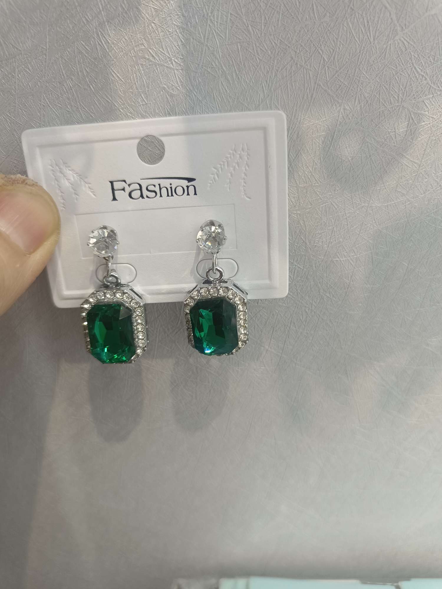 Jasmine flower design earrings, simple and fashionable accessories, a gift for girls Jasmine flower design earrings, simple and fashionable accessories, a gift for girls