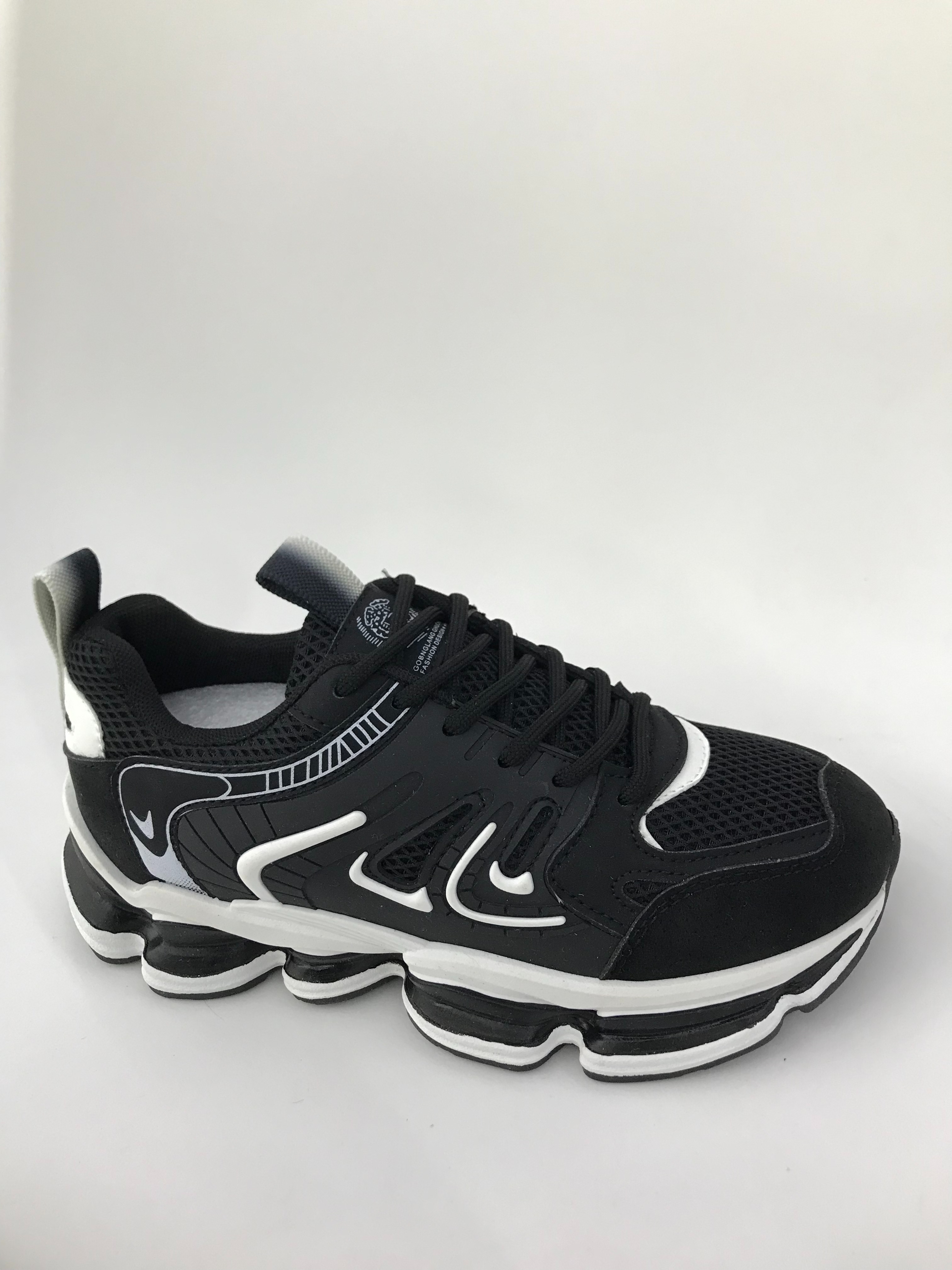 运动鞋男款透气轻便跑步鞋防滑耐磨缓震大码产品图