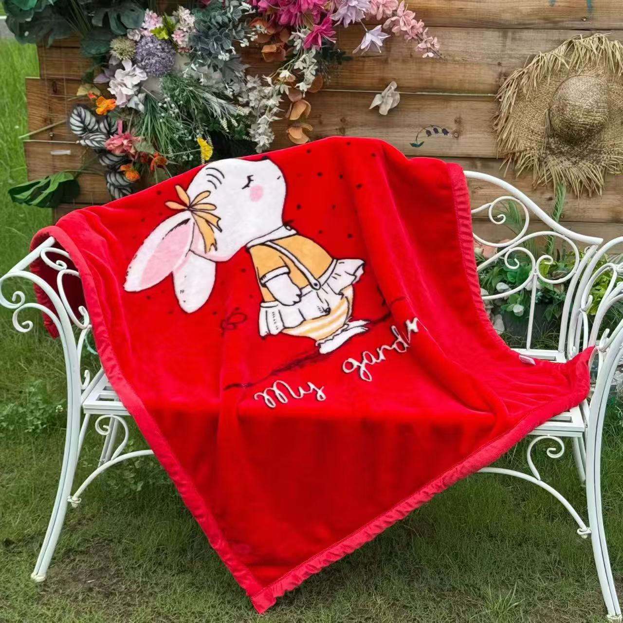 Yuntong Blanket, a super transparent double-layer thickened edged-wrapped baby blanket for kindergarten naps, is a warm blanket for children pic 9