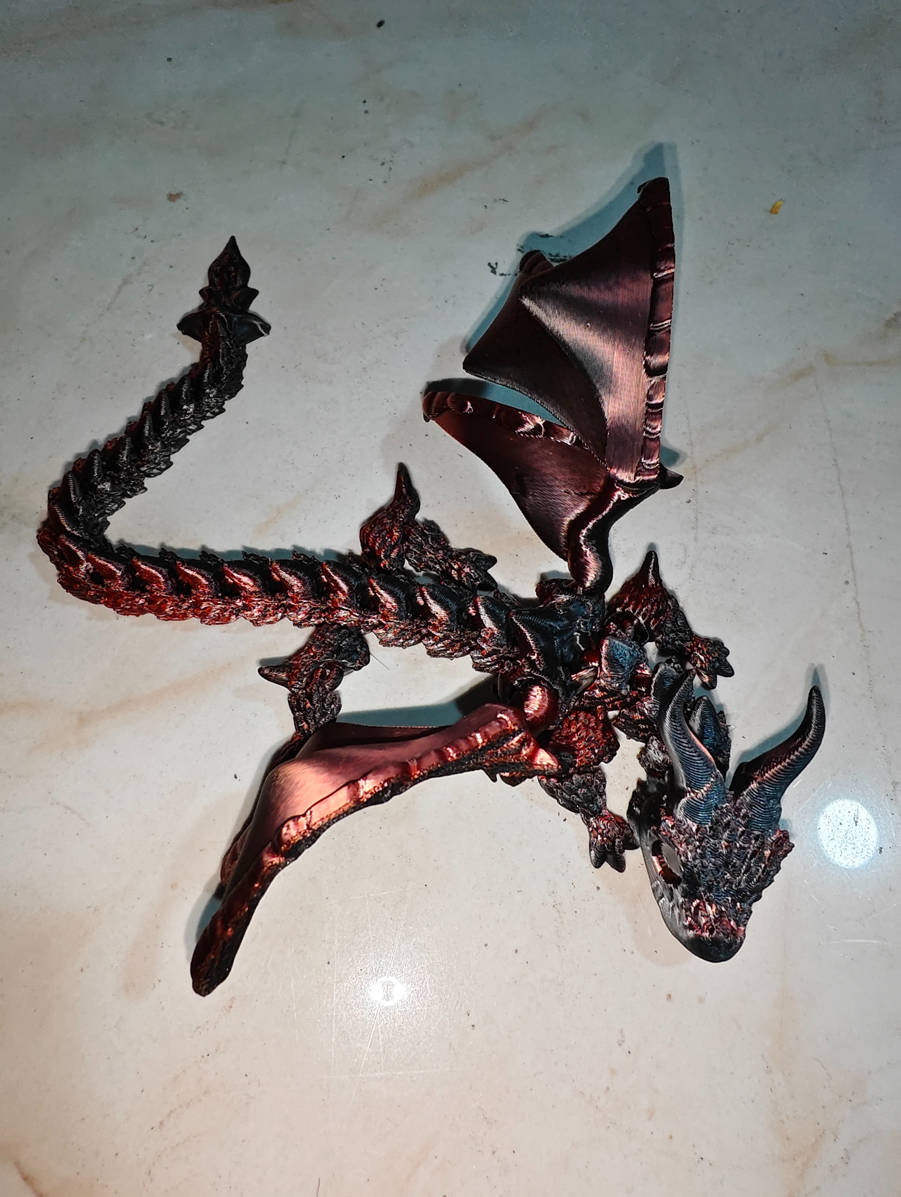 3D打印飞龙炫彩红黑翼龙丝绸色多色解压网红创意摆件产品图