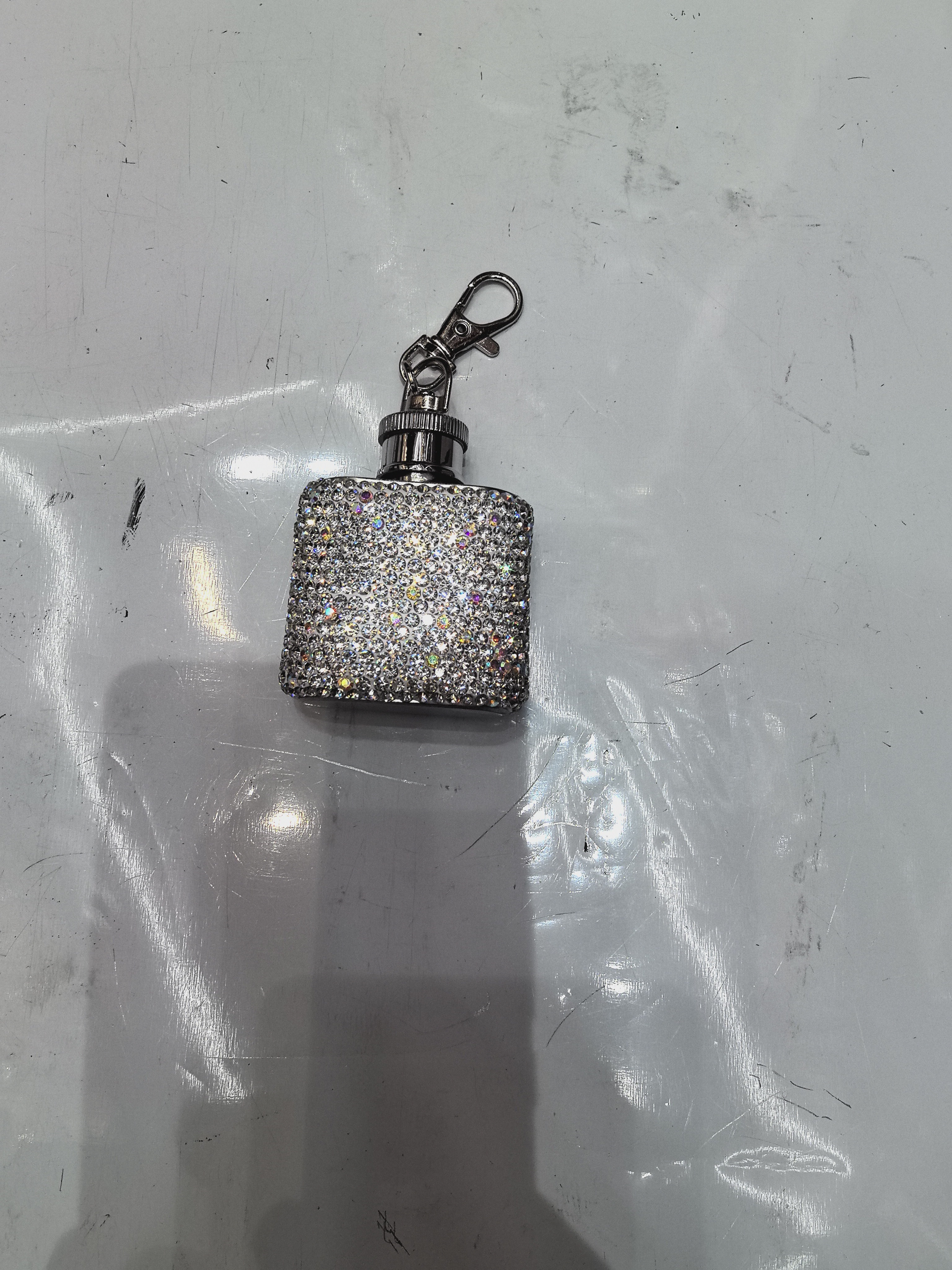 鑫诚饰品5149A时尚精美镶钻酒壶钥匙扣挂件