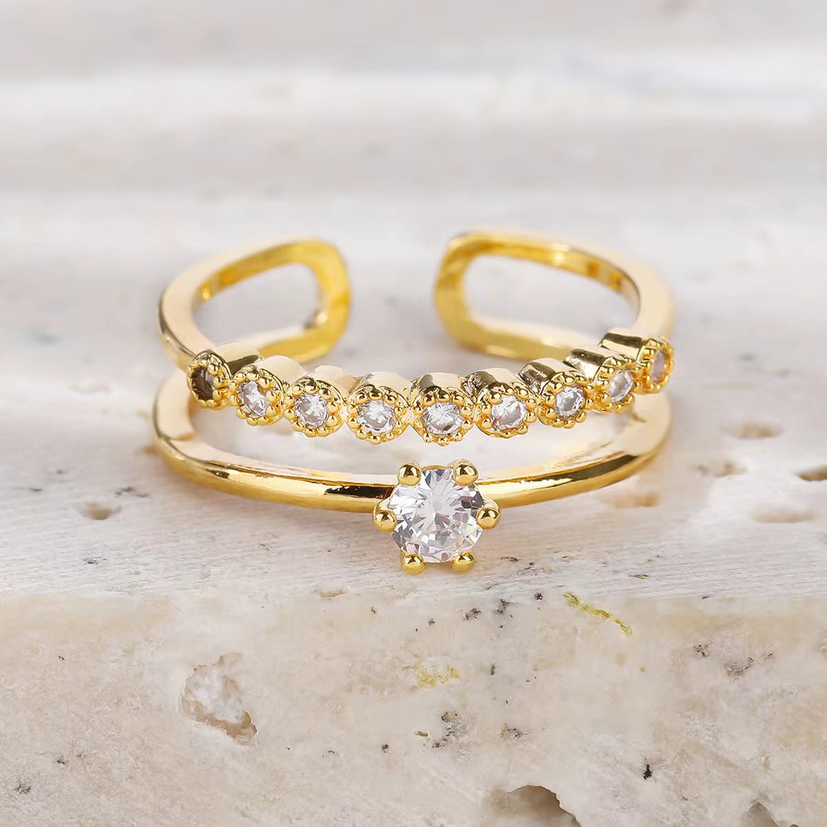 The style is novel. You can freely match it with a full copper and golden open ring. The size can be adjusted as you like. Specification image