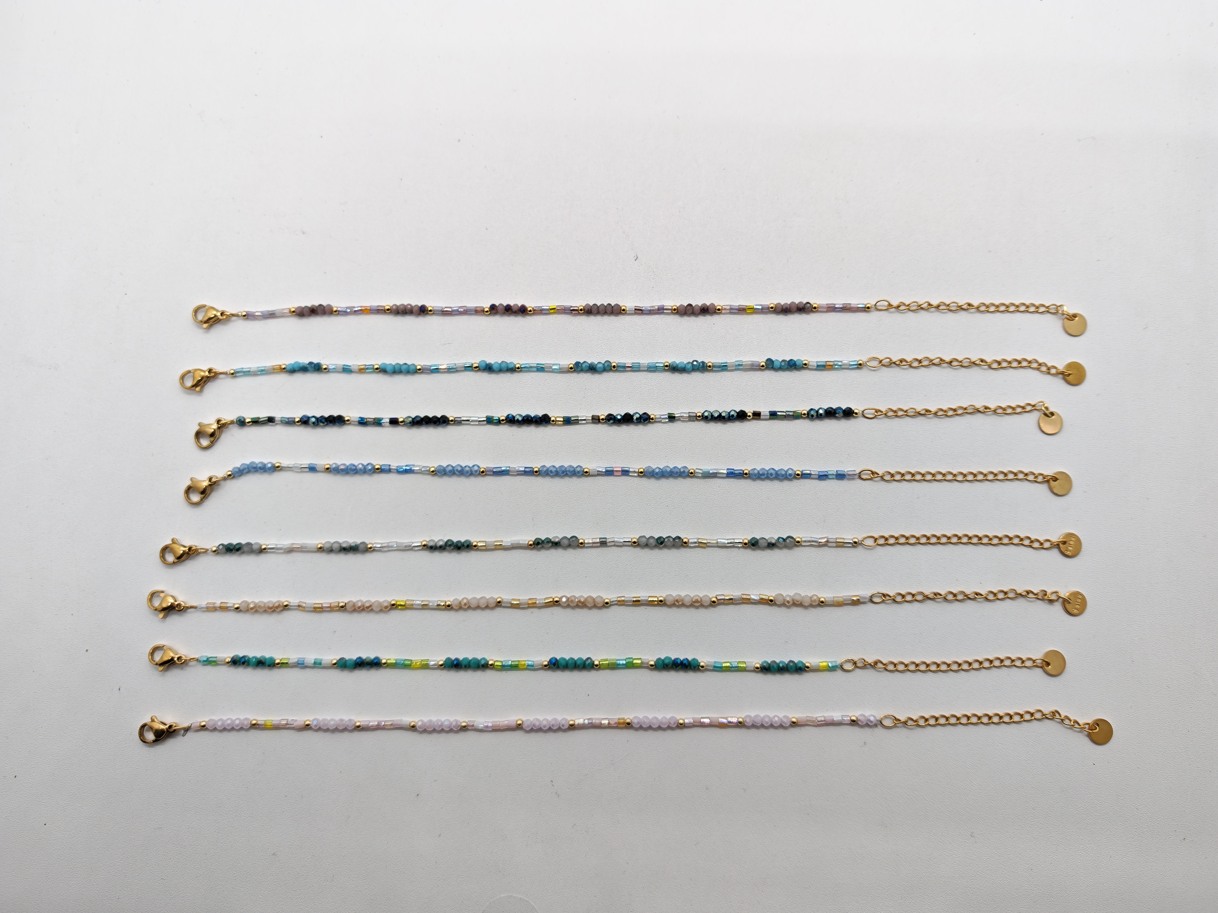 最新欧美流行水晶锆石珍珠不锈钢混搭风情侣手链，适合各个年龄段爱美时尚女性佩戴，馈赠友人佳品。