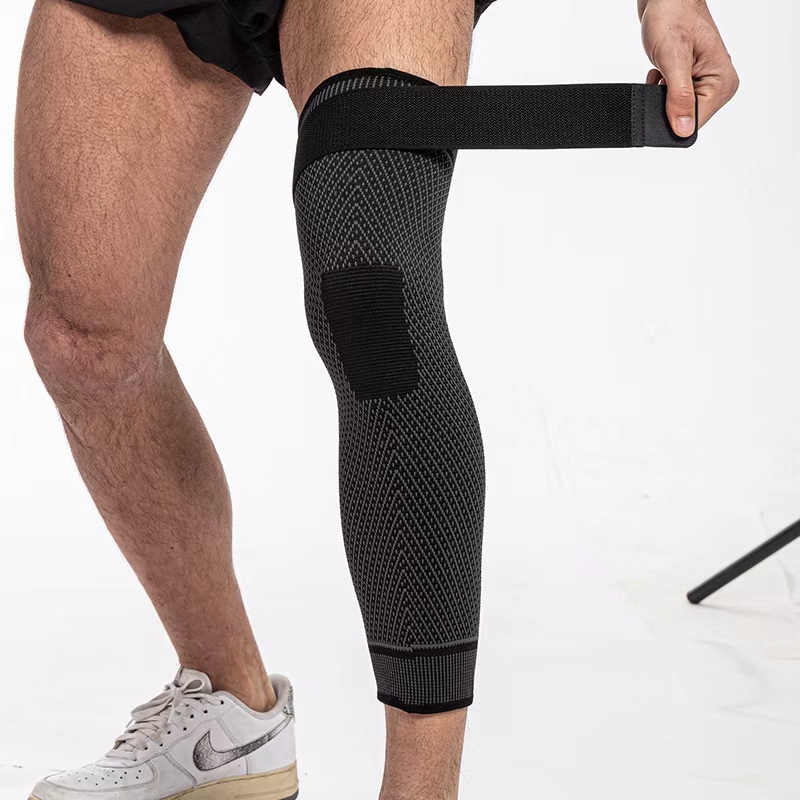 KING Knee pads, extended knitted anti-slip, warm, full-leg protection, adult outdoor sports pressure protection manufacturer wholesale Application Scenario