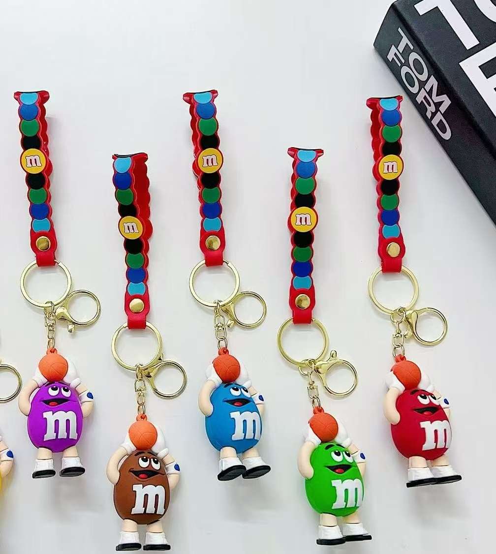 The keychain can be hung on the schoolbag. The keychain pairs beautifully with your partner