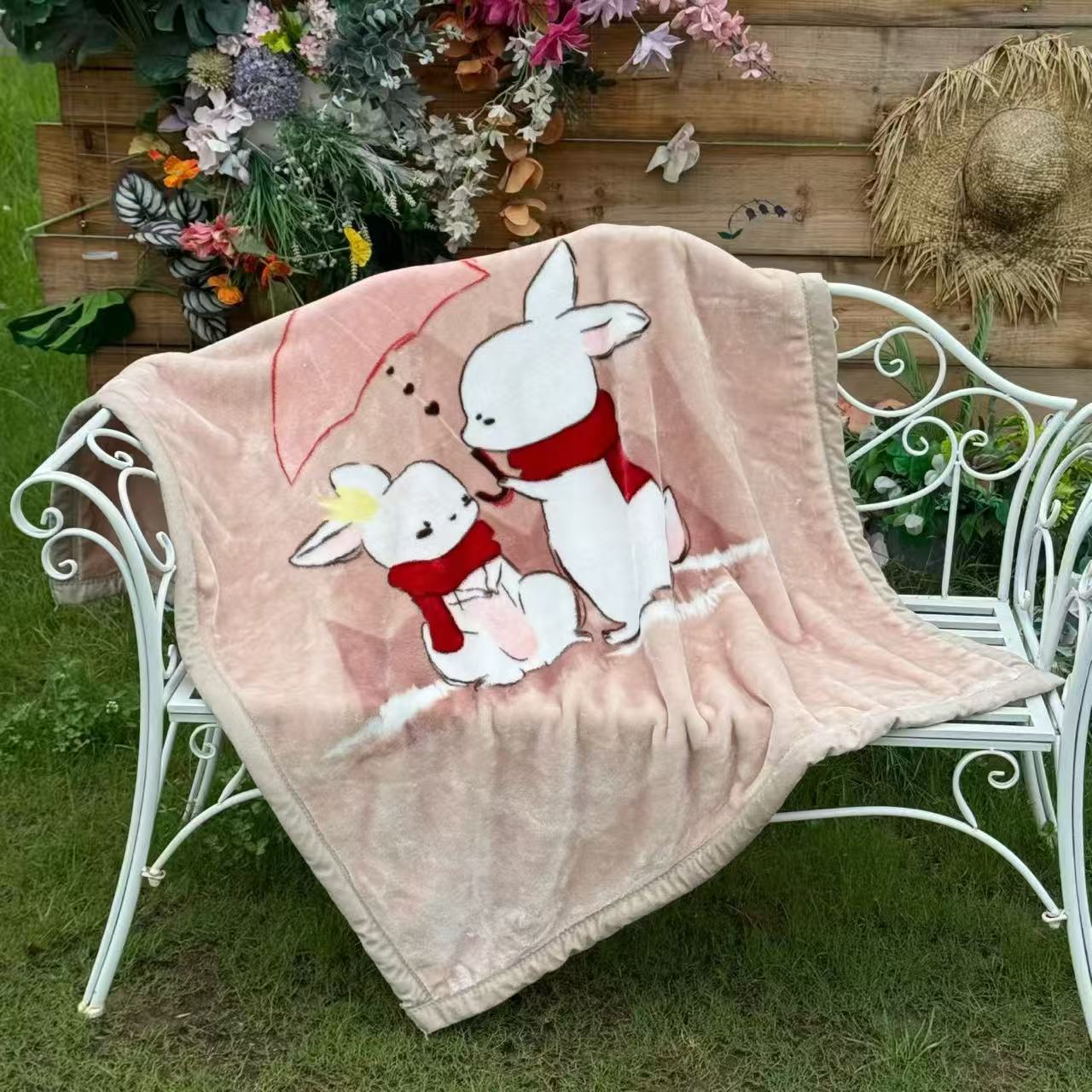 Yuntong Blanket, a super transparent double-layer thickened edged-wrapped baby blanket for kindergarten naps, is a warm blanket for children pic 10
