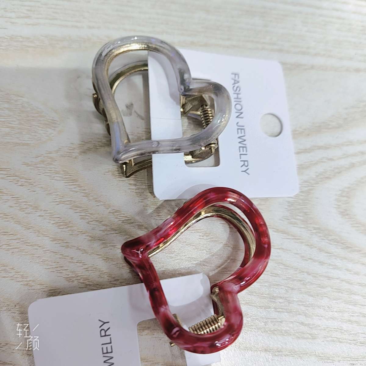مشابك شعر جميلة، مجلات شعر جميلة detail image 16