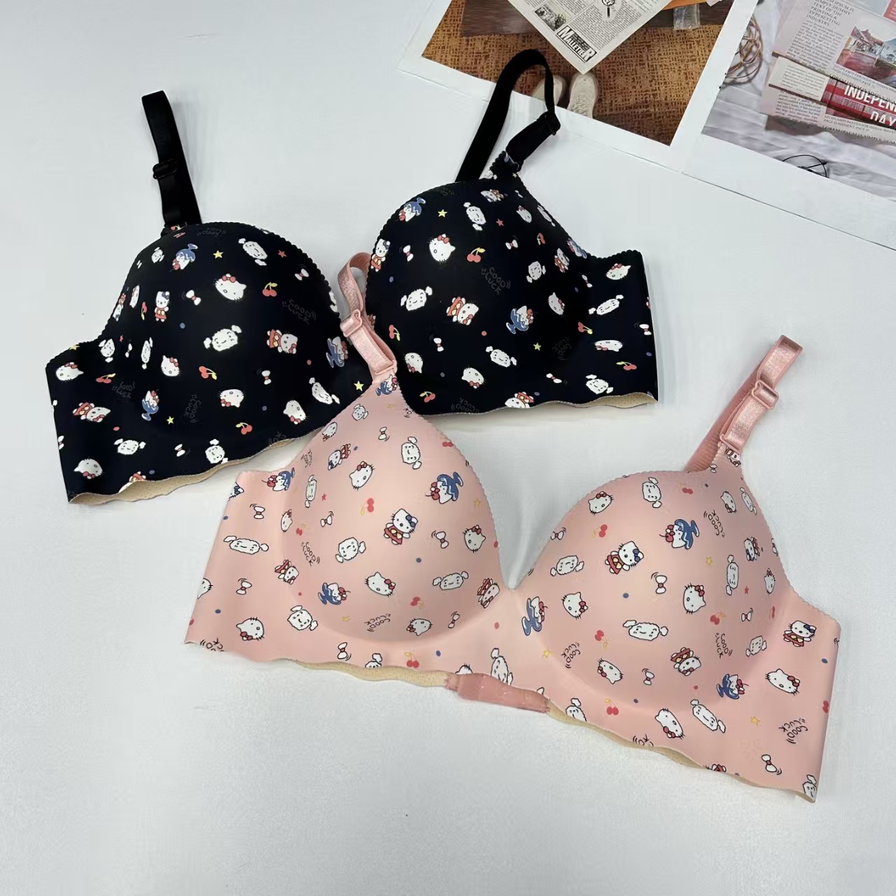 FCM-823# Women's bras for export to the Middle East and Africa. Women's bras without underwire, comfortable and seamless, women's swimming cloth bras, QNI Item Picture