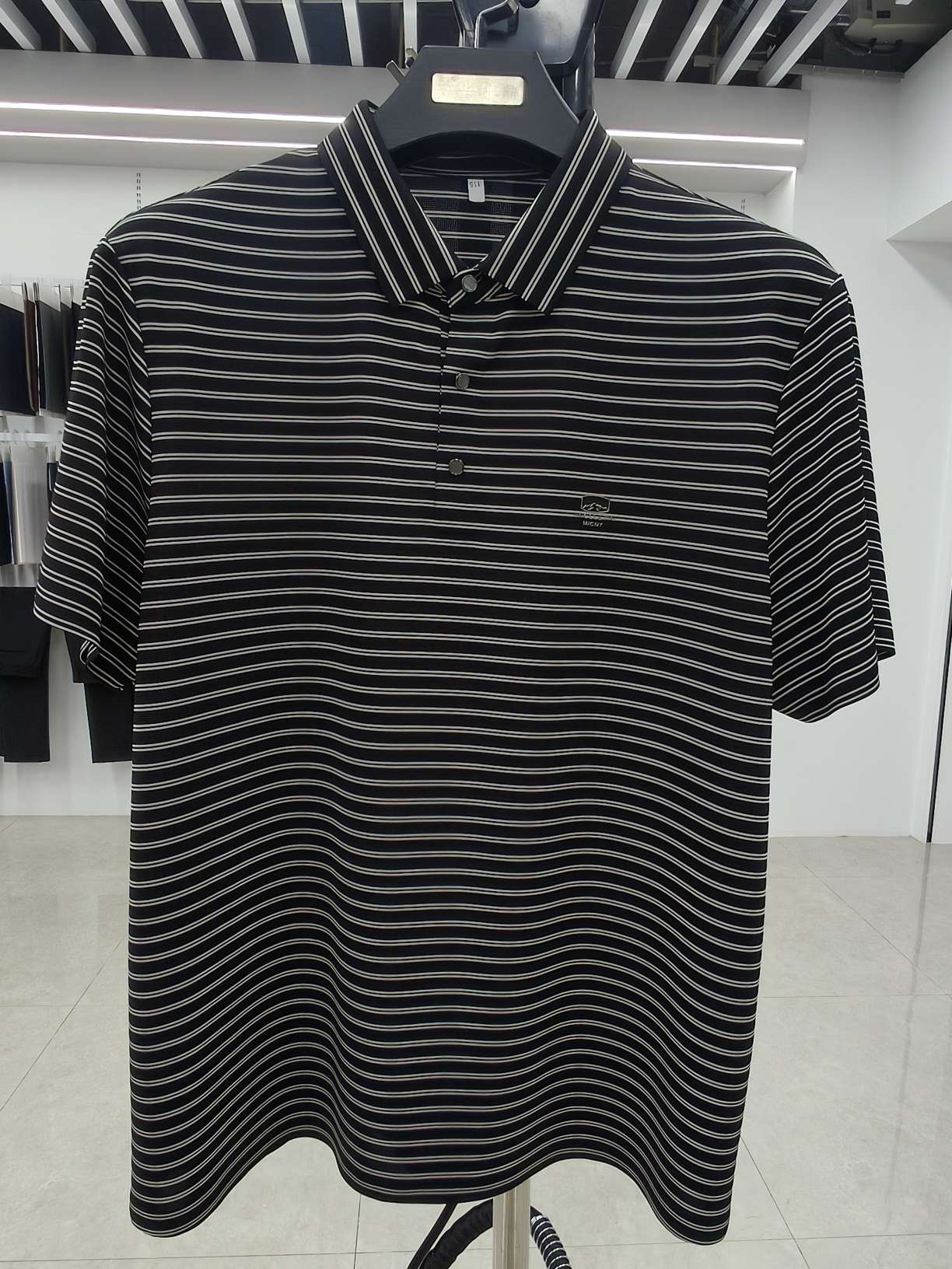 Textile leather knitted fabric is breathable, soft, comfortable and warm, suitable for autumn and winter