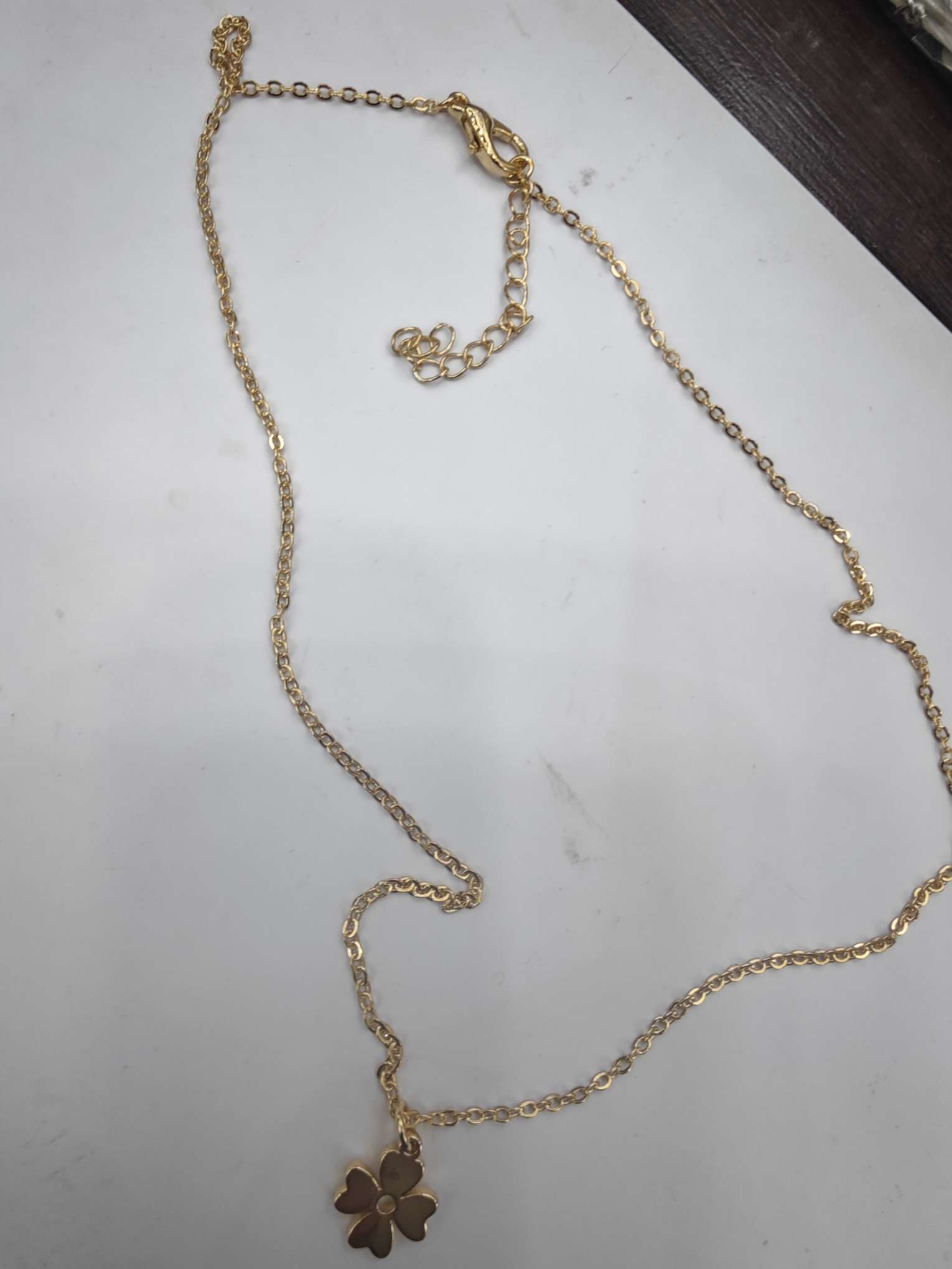 四叶草项链简约时尚项链女款锁骨链轻奢小众设计感饰品详情图4