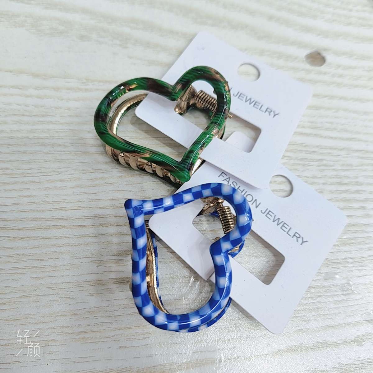 مشابك شعر جميلة، مجلات شعر جميلة detail image 11
