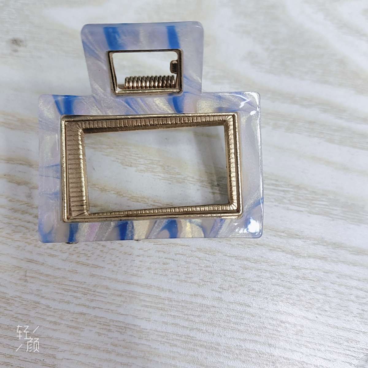 Clips de pelo accesorios de pelo de metal de moda simple para mujeres adornos de cabeza para uso diario acrílico clips de pelo de acetato de aleación adorable clip de captura accesorios de pelo clips de acrílico Specification image