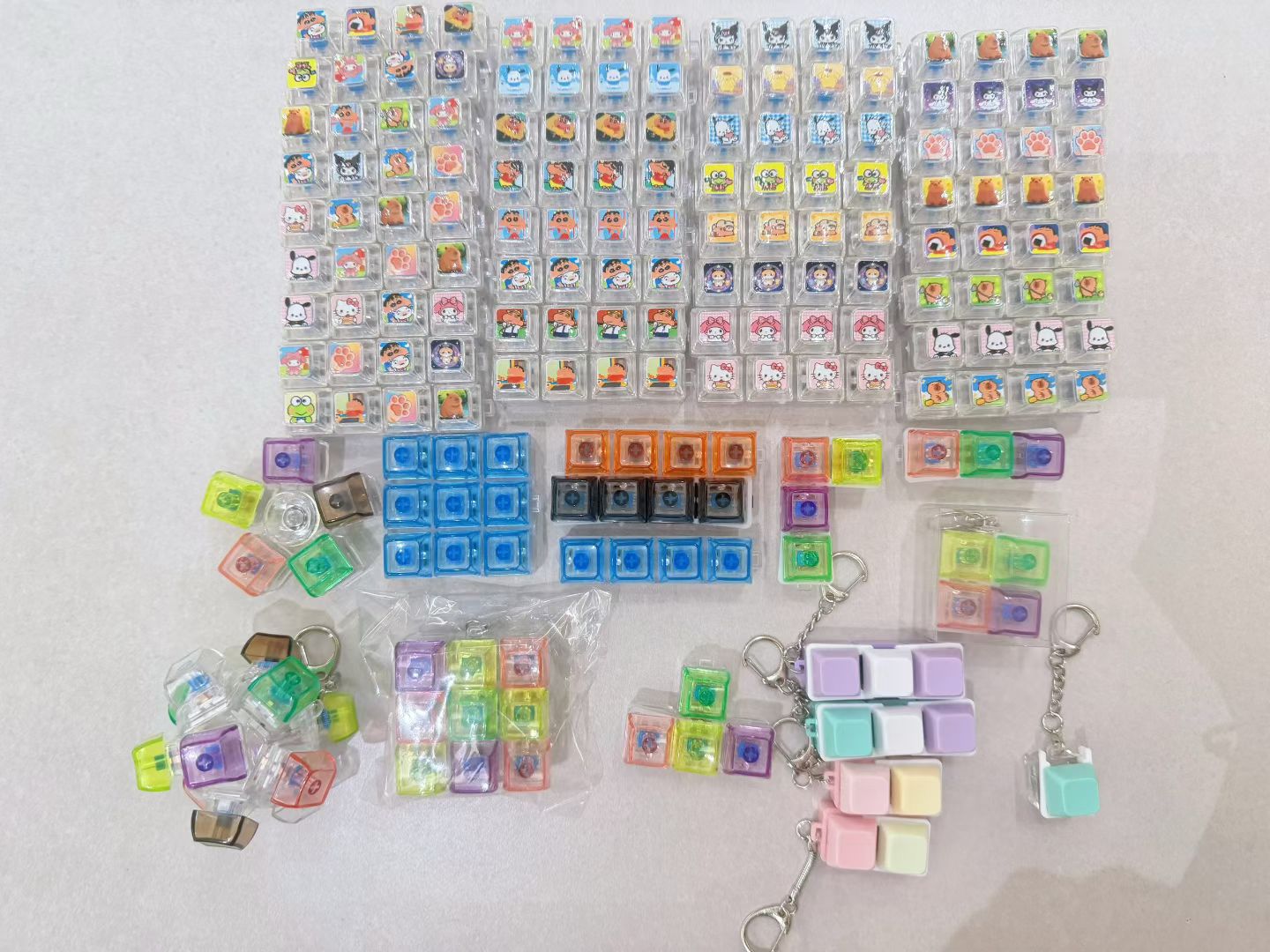 Colorful transparent square keychains and keychain pendants, cute little items, personalized decorations pic 2