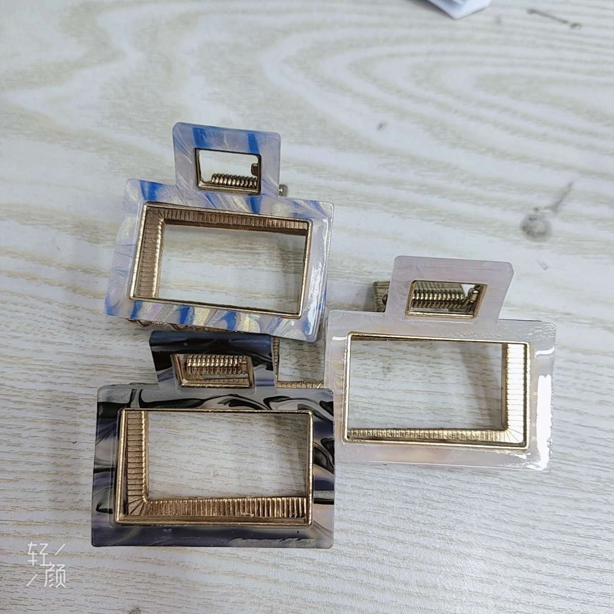 Hair clips, fashionable and simple metal hair accessories, women's headwear accessories, daily wear acrylic acetate hair clips, alloy cute scratch clips, hair accessory clips, acrylic clips