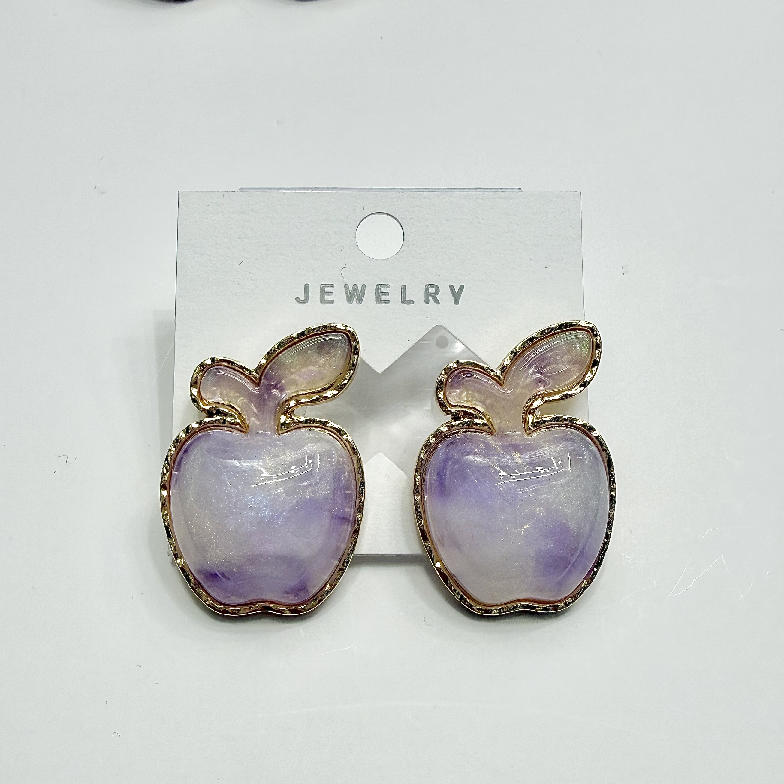 Purple apple-shaped earrings are a fashionable, simple and light luxury gift for women