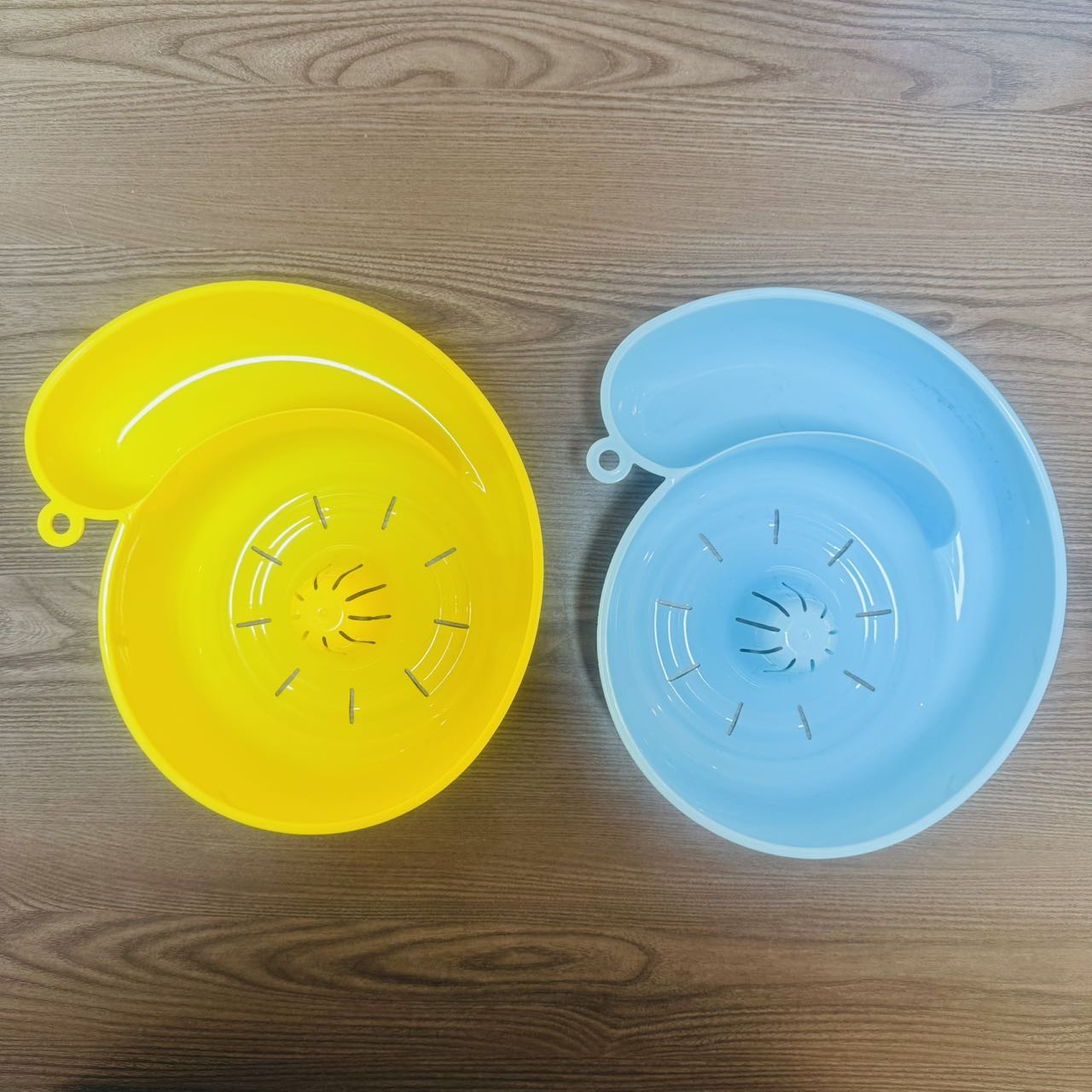 Plastic drain basin filter screen, household kitchen draining water filter, stainless steel filter screen