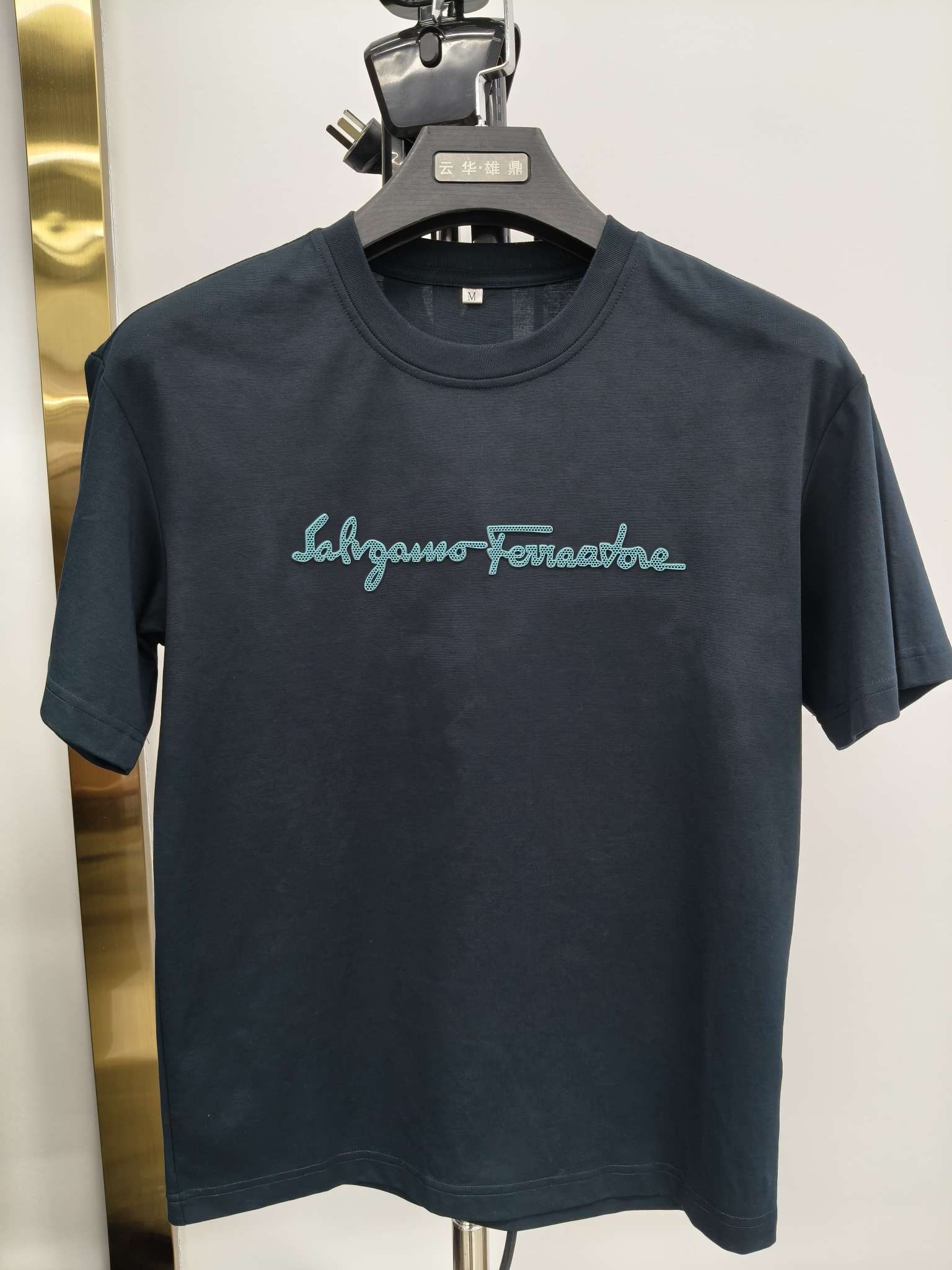 Textile leather knitted fabric is breathable, soft and comfortable for summer