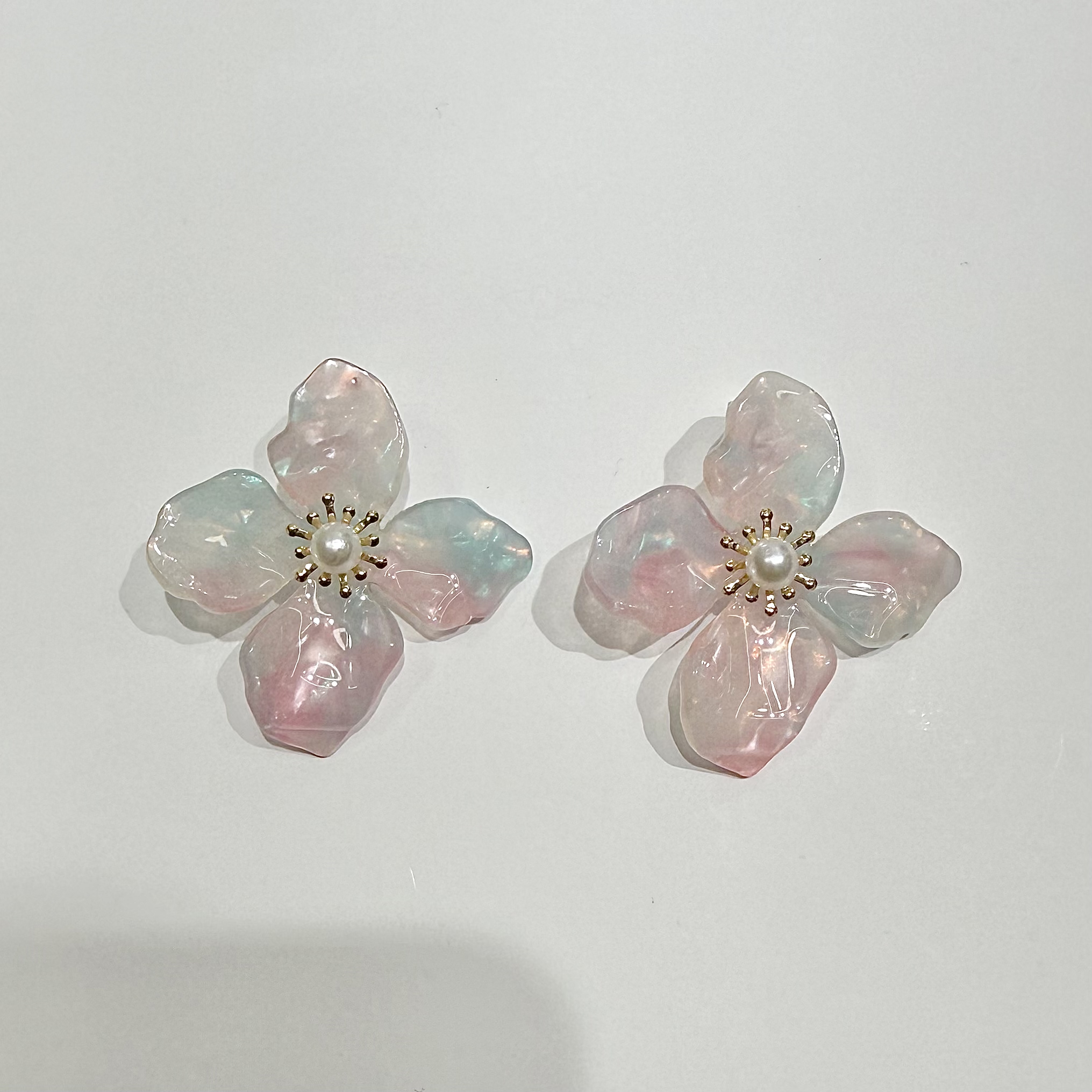 Wholesale of diy accessory materials for diamond-encrusted pearl flower water drop pearl plum blossom five-petal flower stud earrings