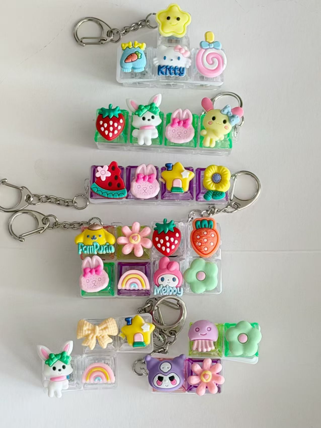 Colorful transparent square keychains and keychain pendants, cute little items, personalized decorations Item Picture