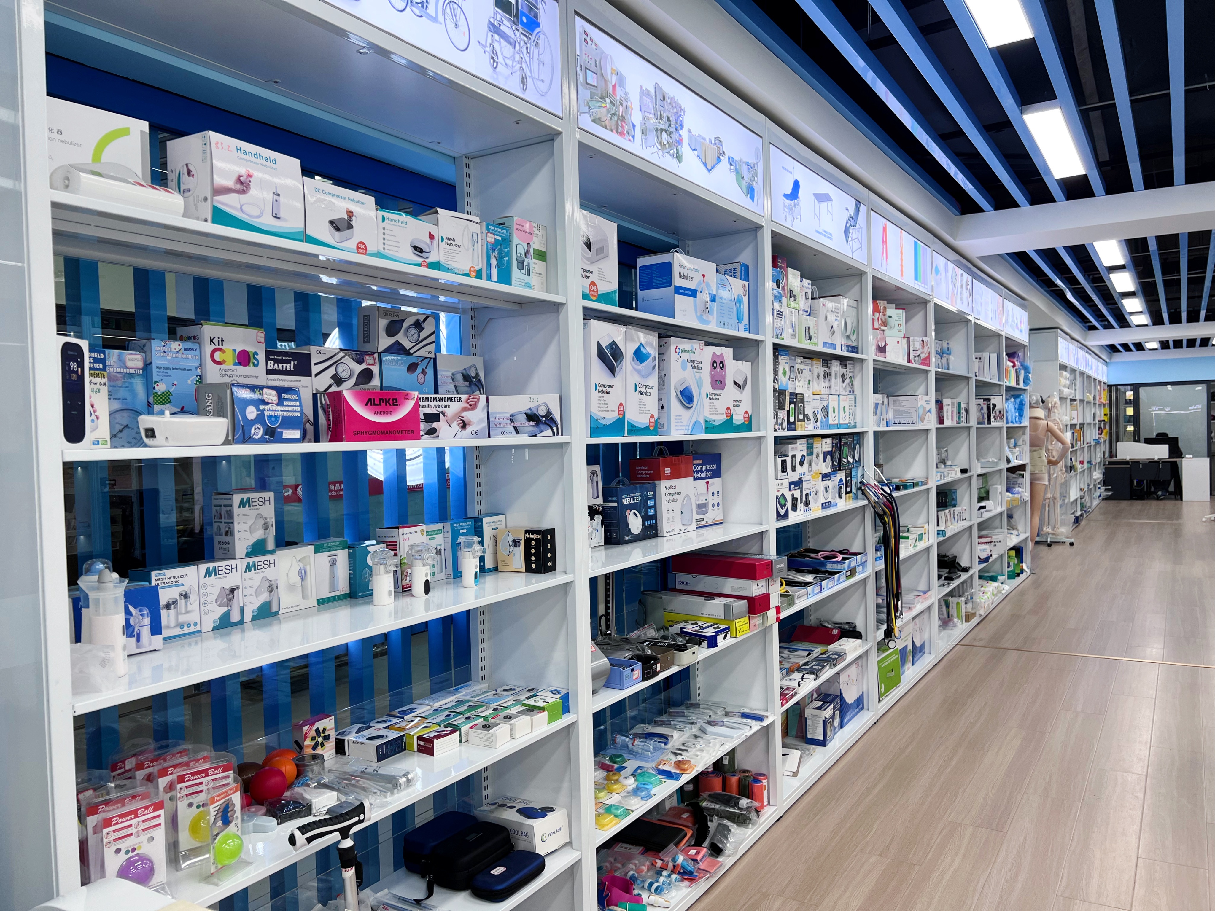 跨境专供义齿护理盒牙盒混色隐形牙套盒假牙义齿收纳盒便携储牙盒详情2